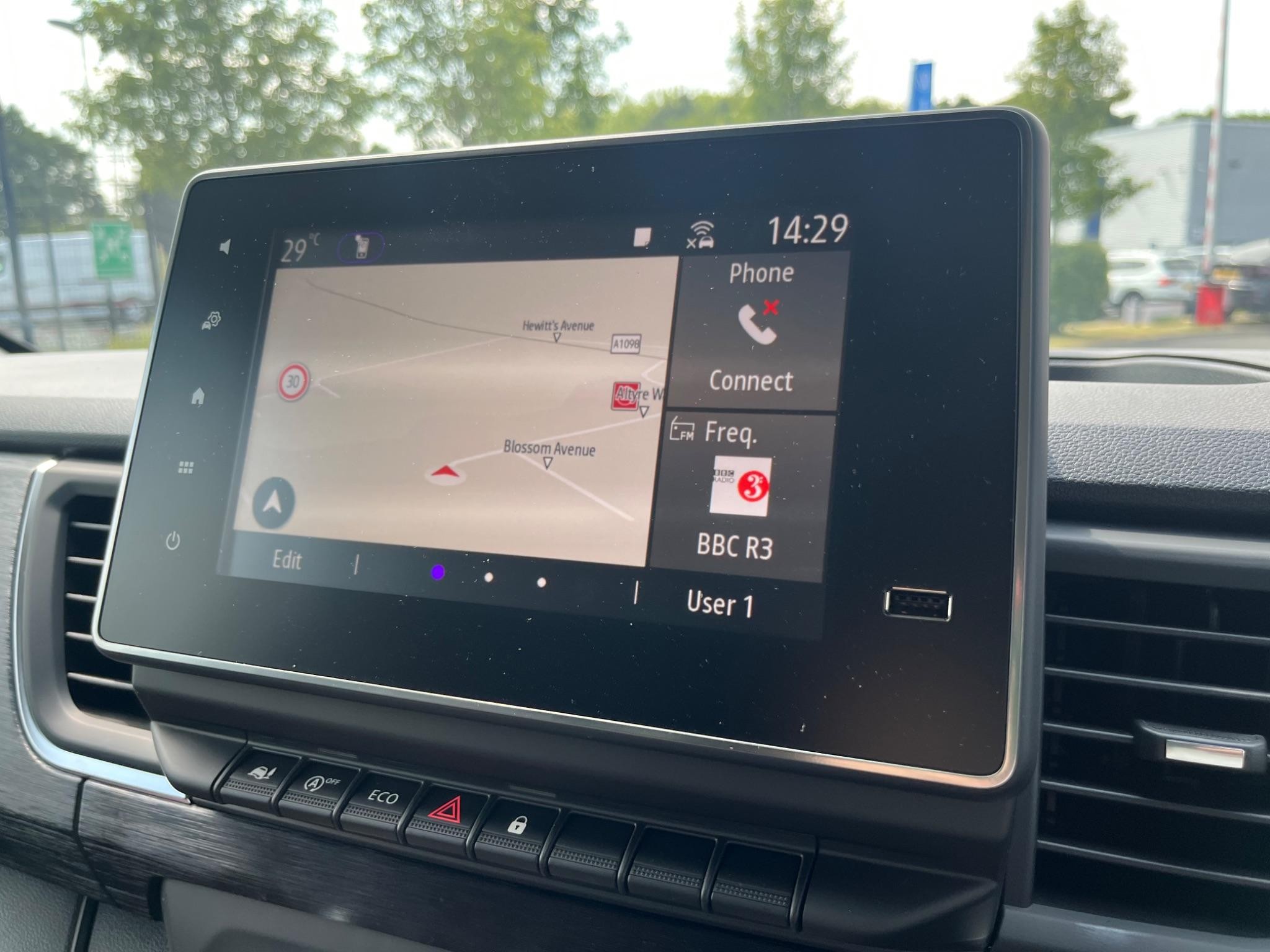 Nissan Primastar Image 26