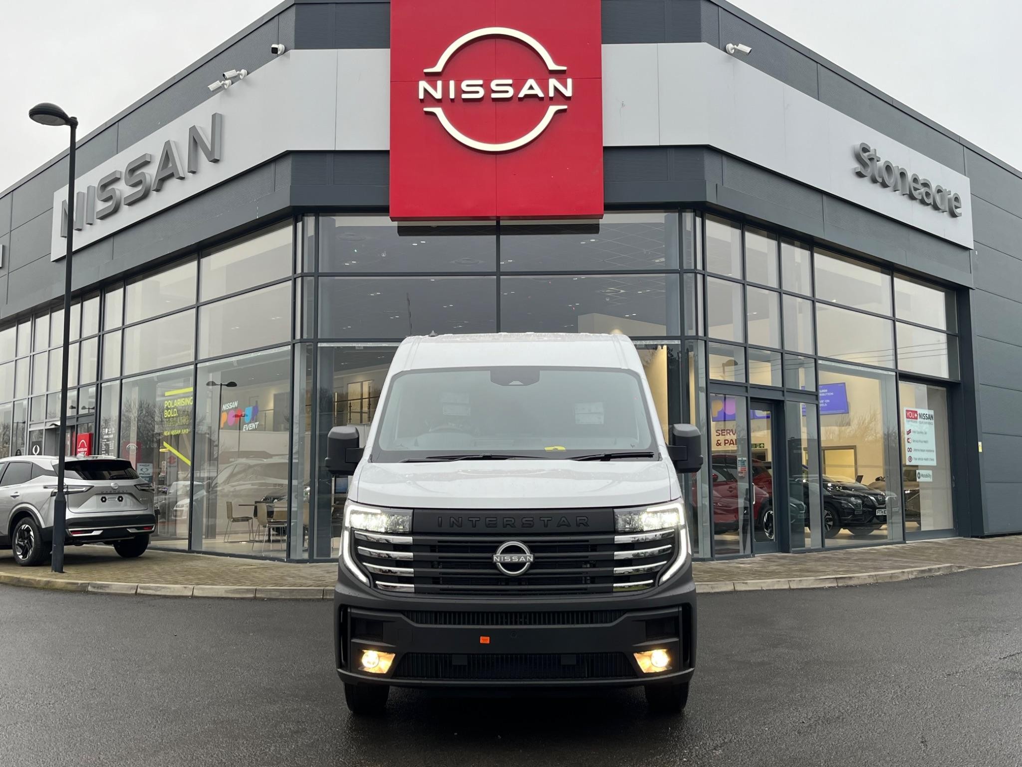 Nissan Interstar Image 11
