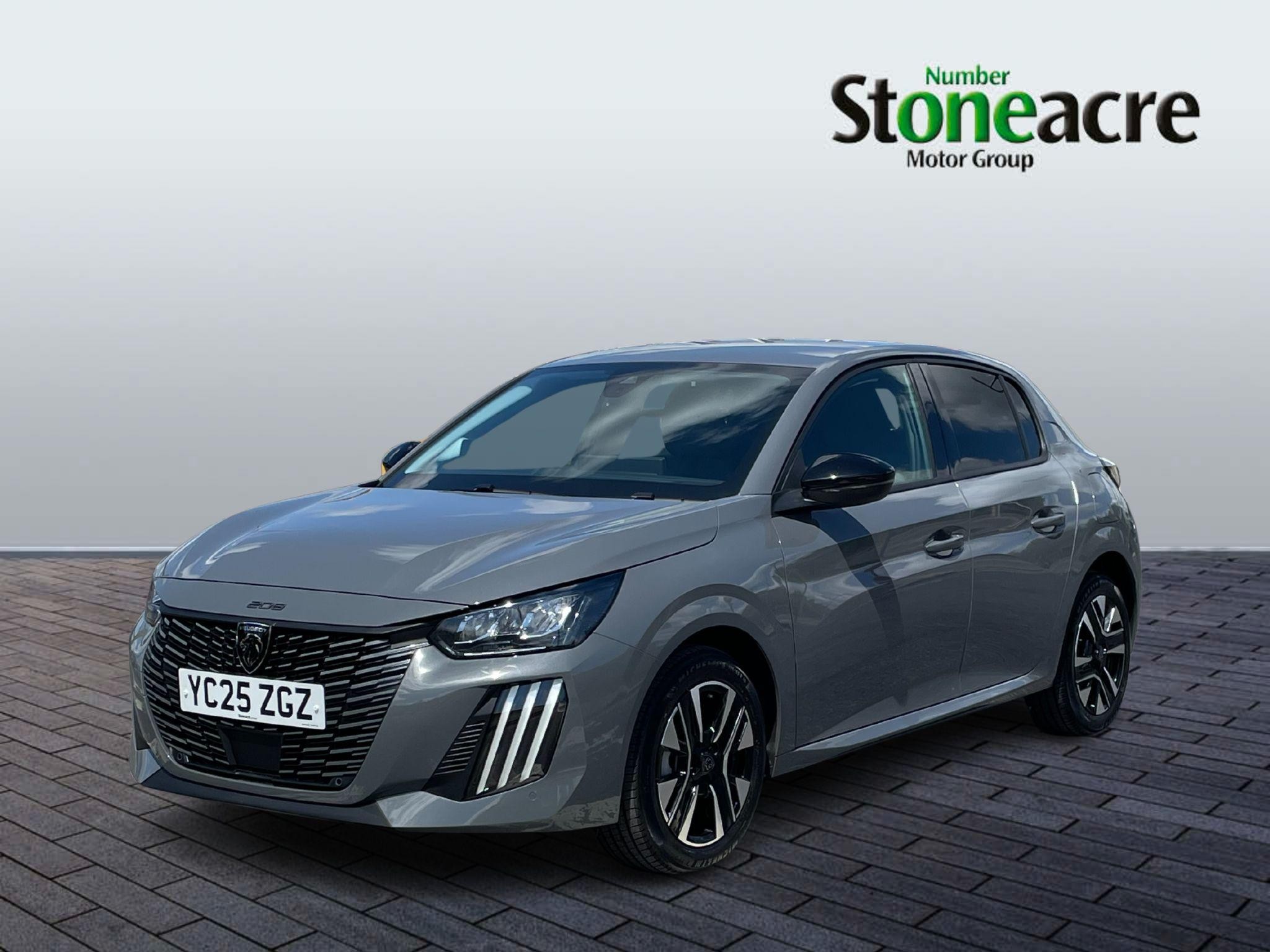 Peugeot 208 Image 3