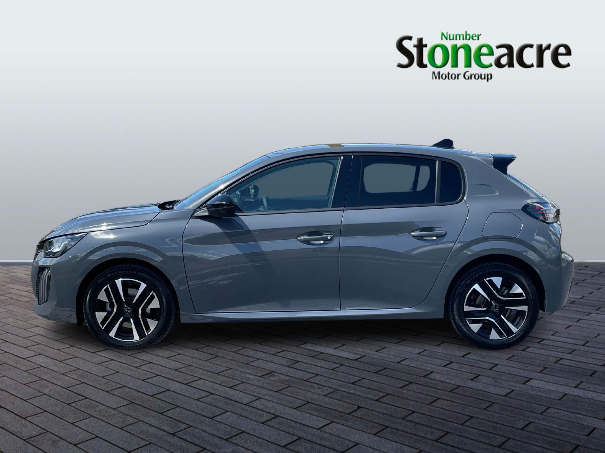 Peugeot 208 Image 4