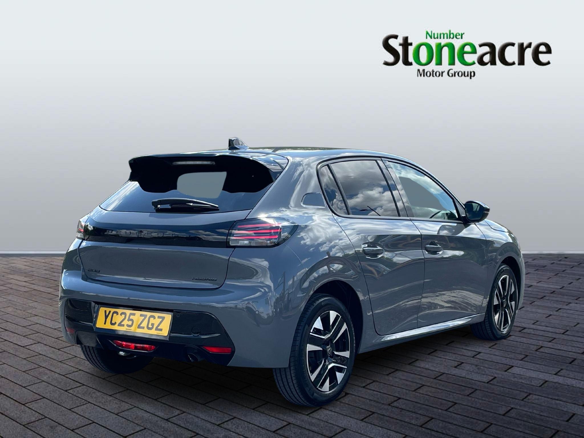 Peugeot 208 Image 7
