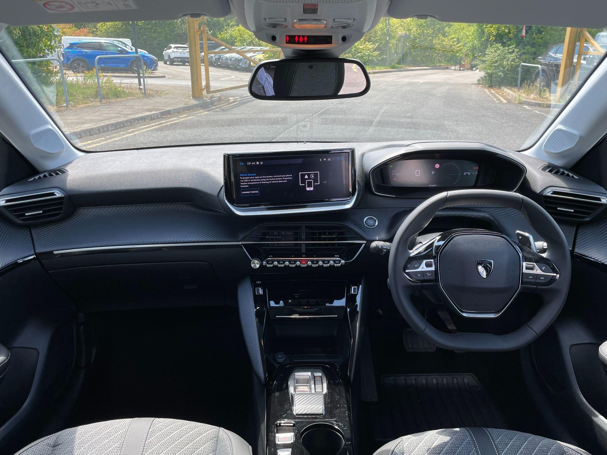 Peugeot 208 Image 20