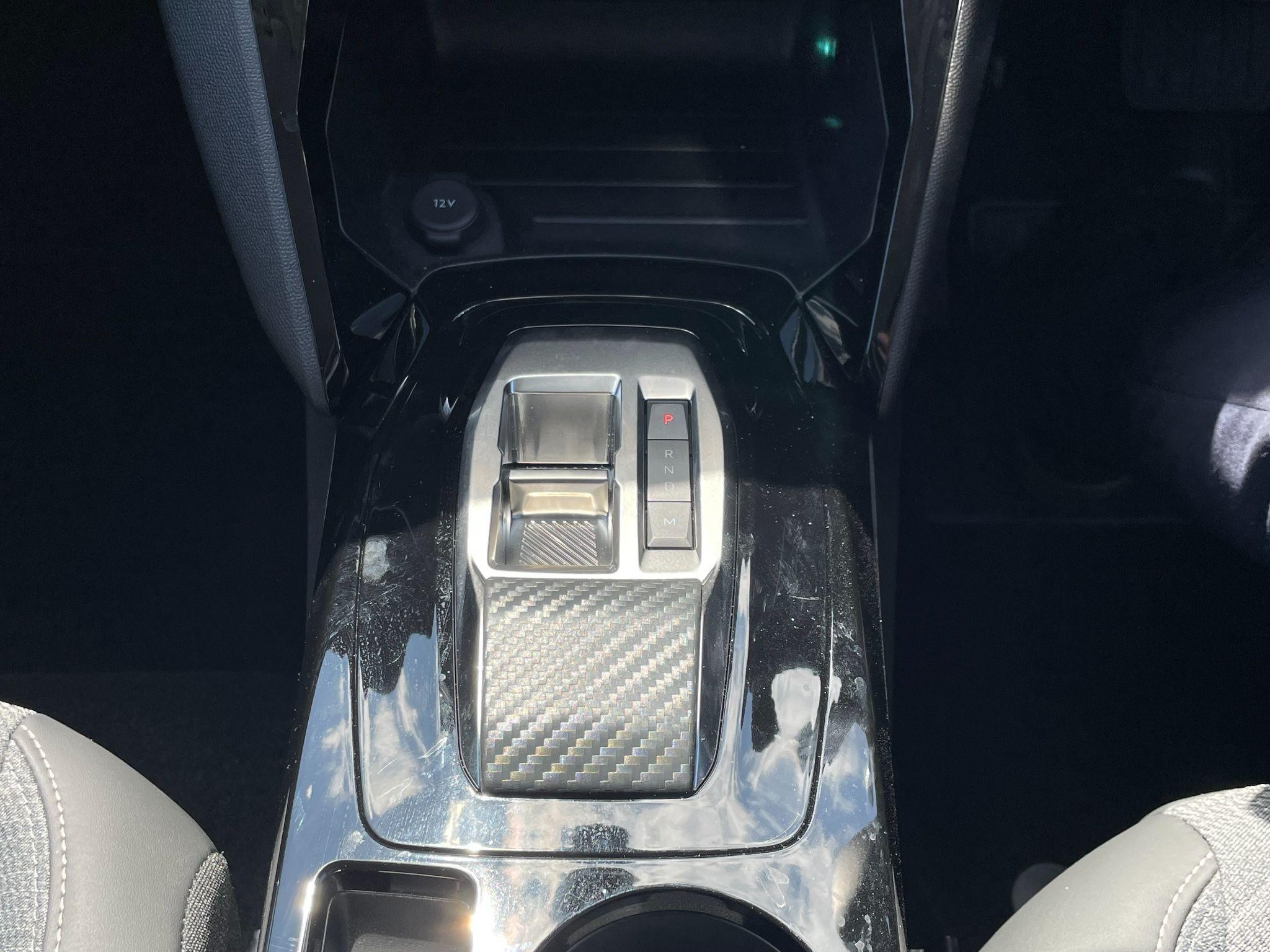 Peugeot 208 Image 25