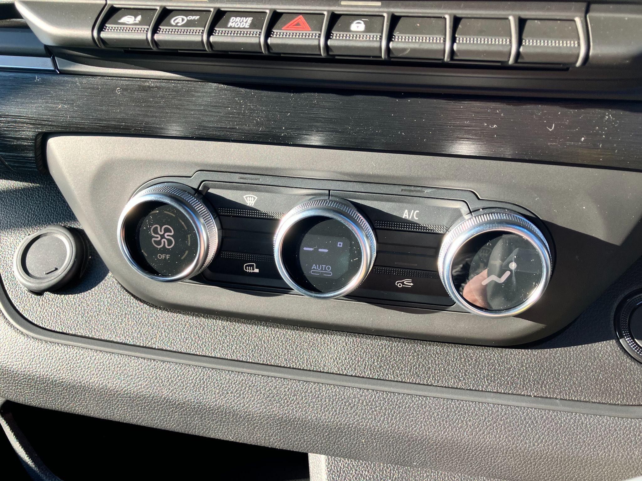 Nissan Primastar Image 8
