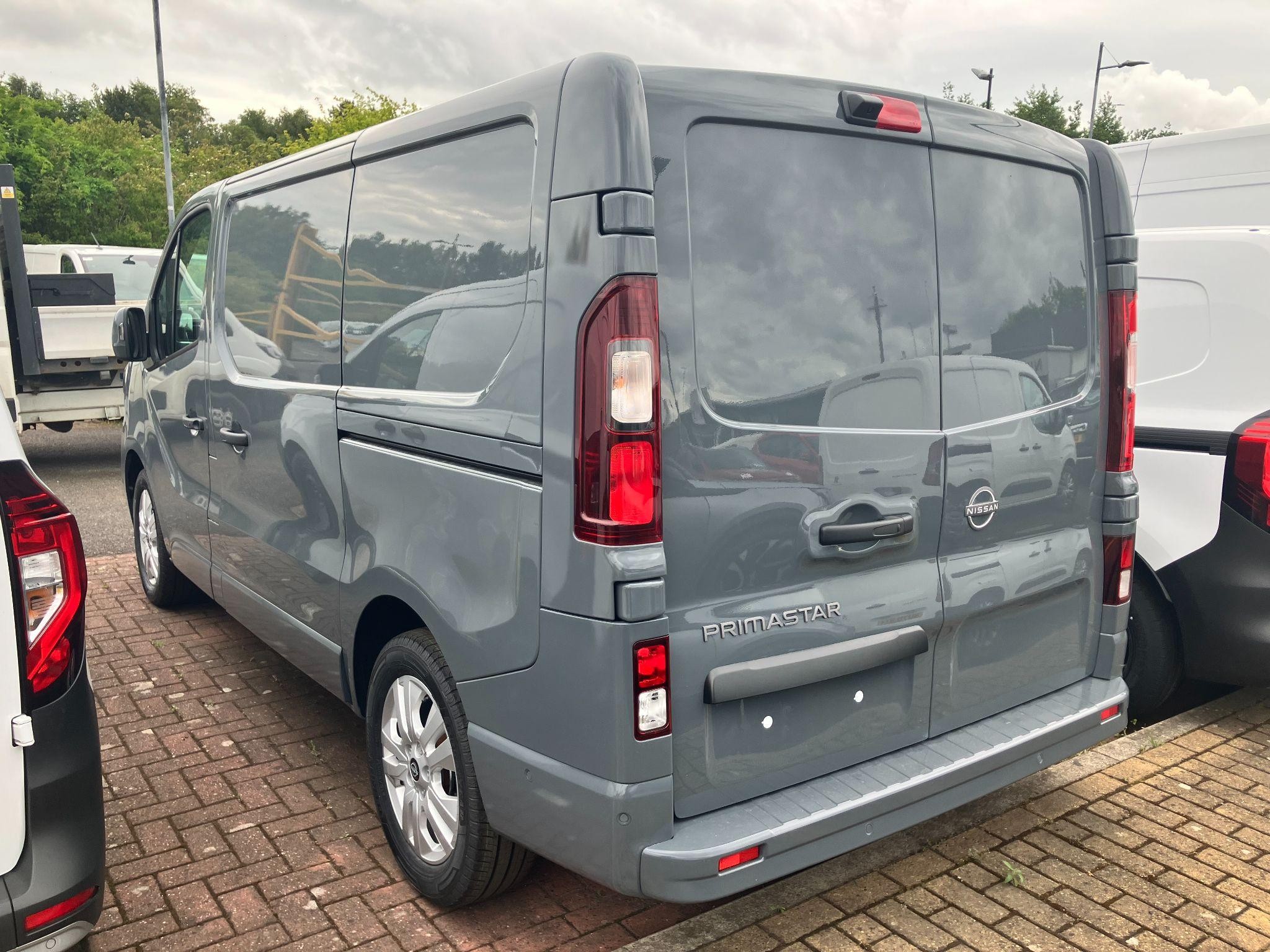 Nissan Primastar Image 4