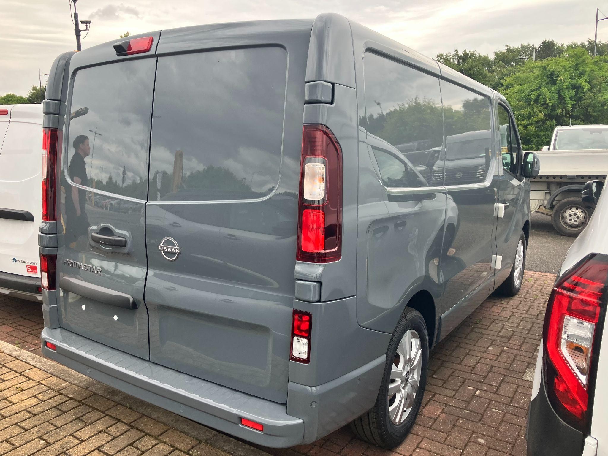 Nissan Primastar Image 5