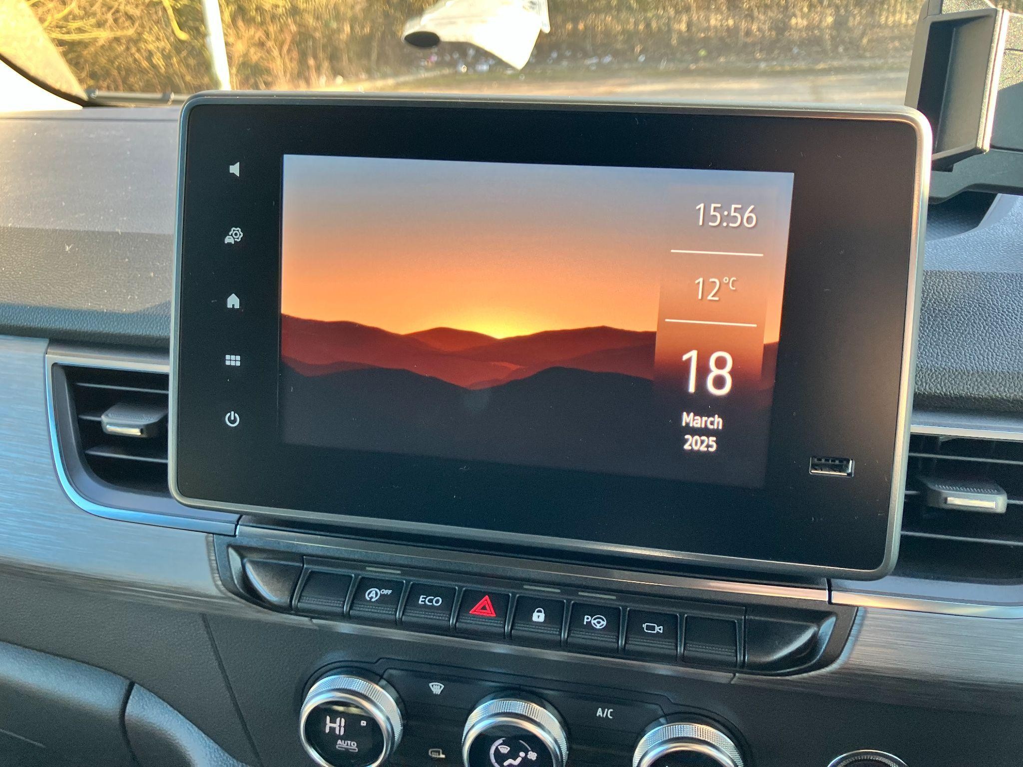 Nissan Primastar Image 8