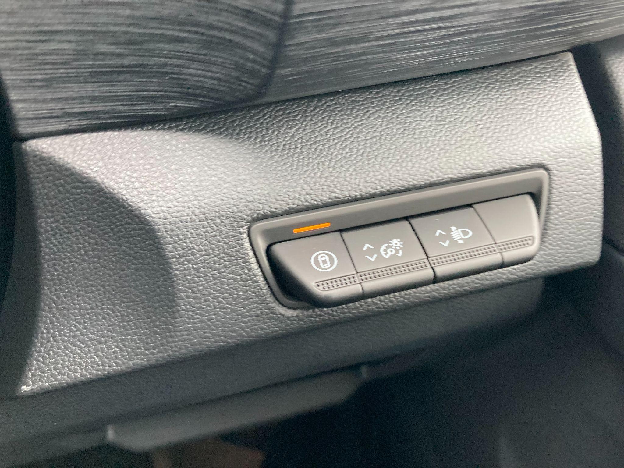 Nissan Primastar Image 10