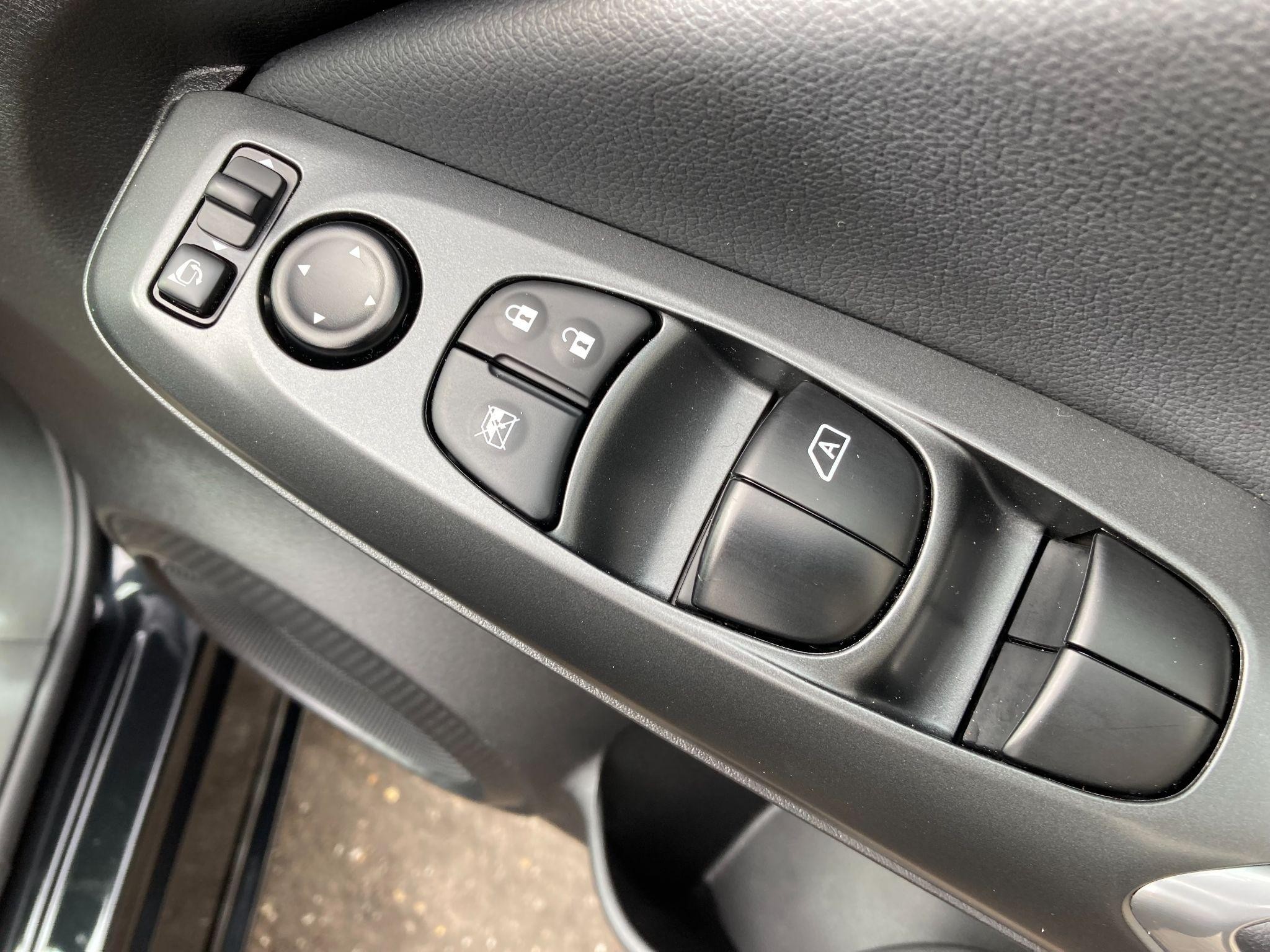 Nissan Juke Image 40