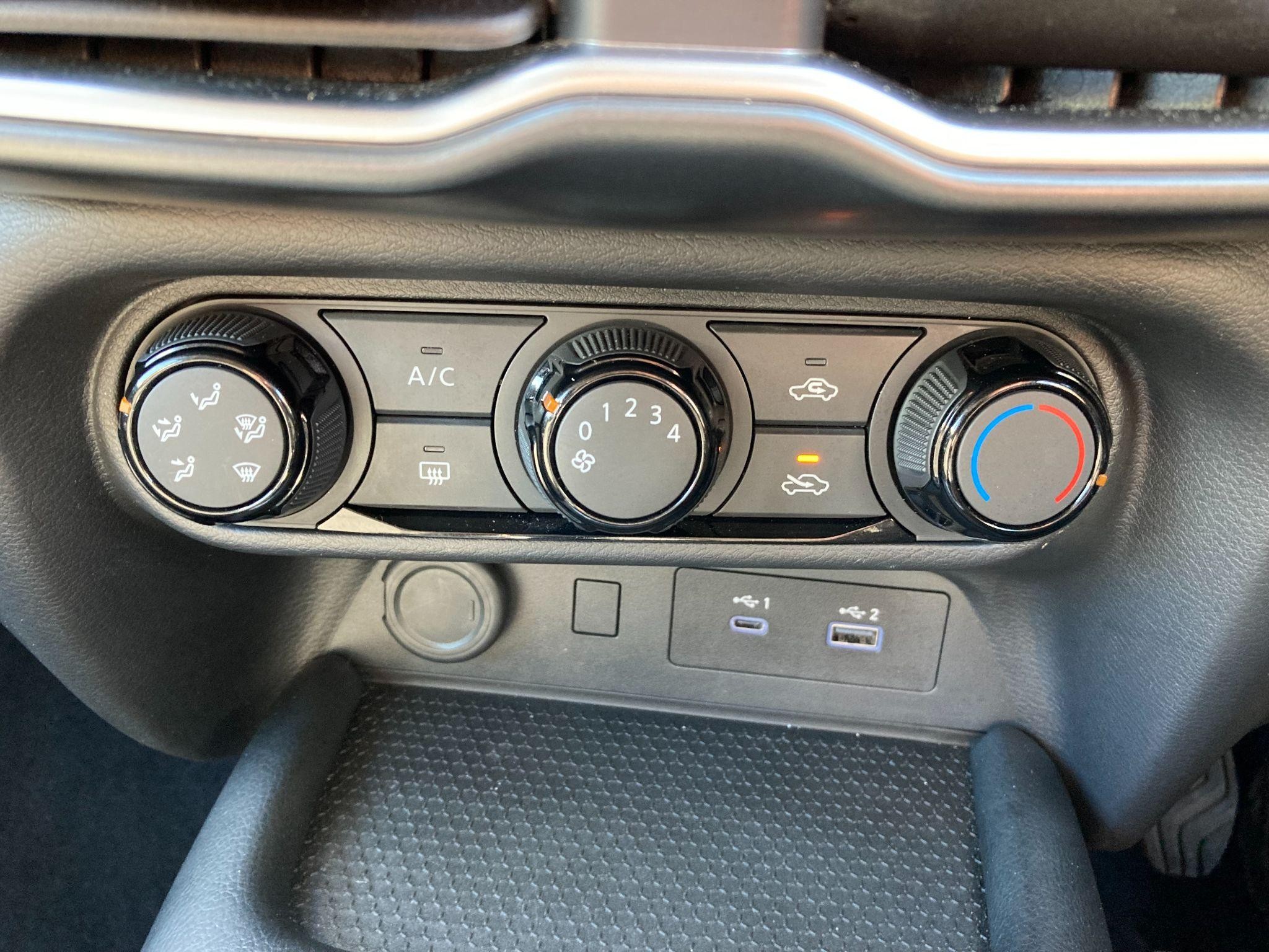Nissan Juke Image 43