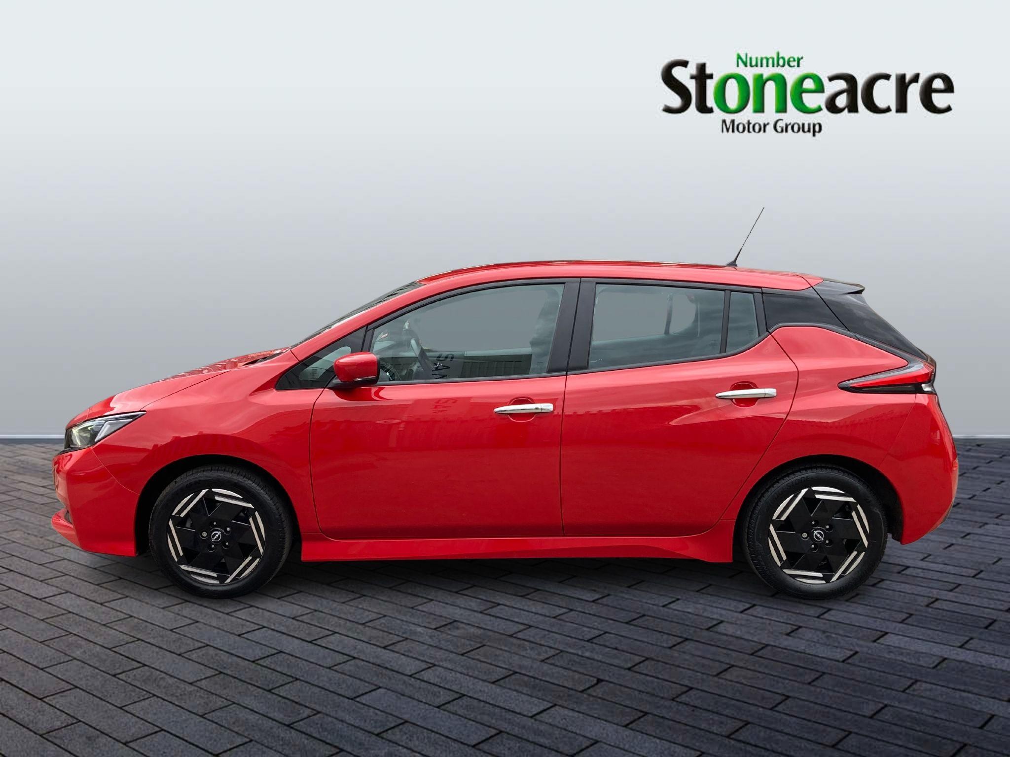 Nissan LEAF Image 5