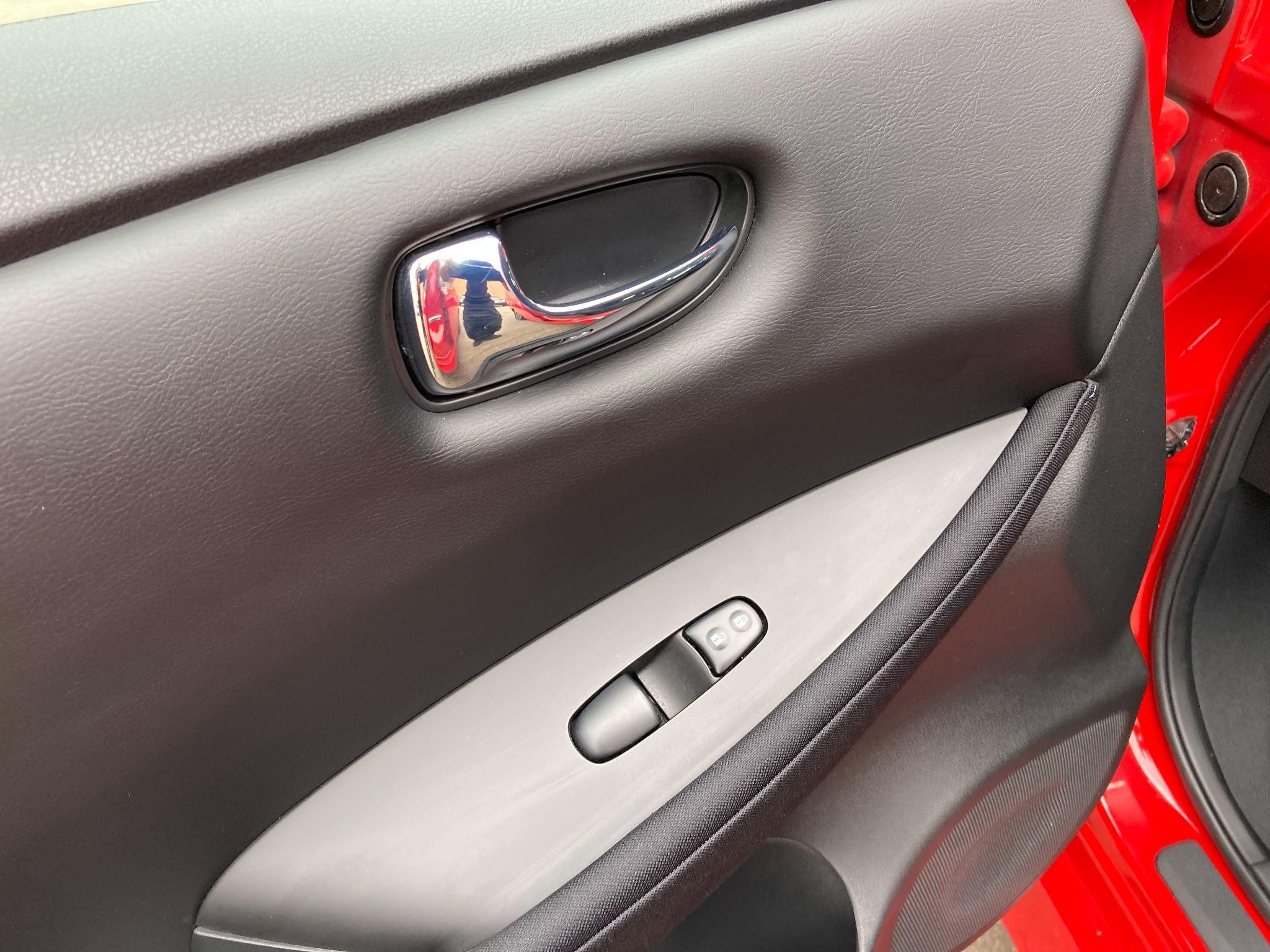 Nissan LEAF Image 21