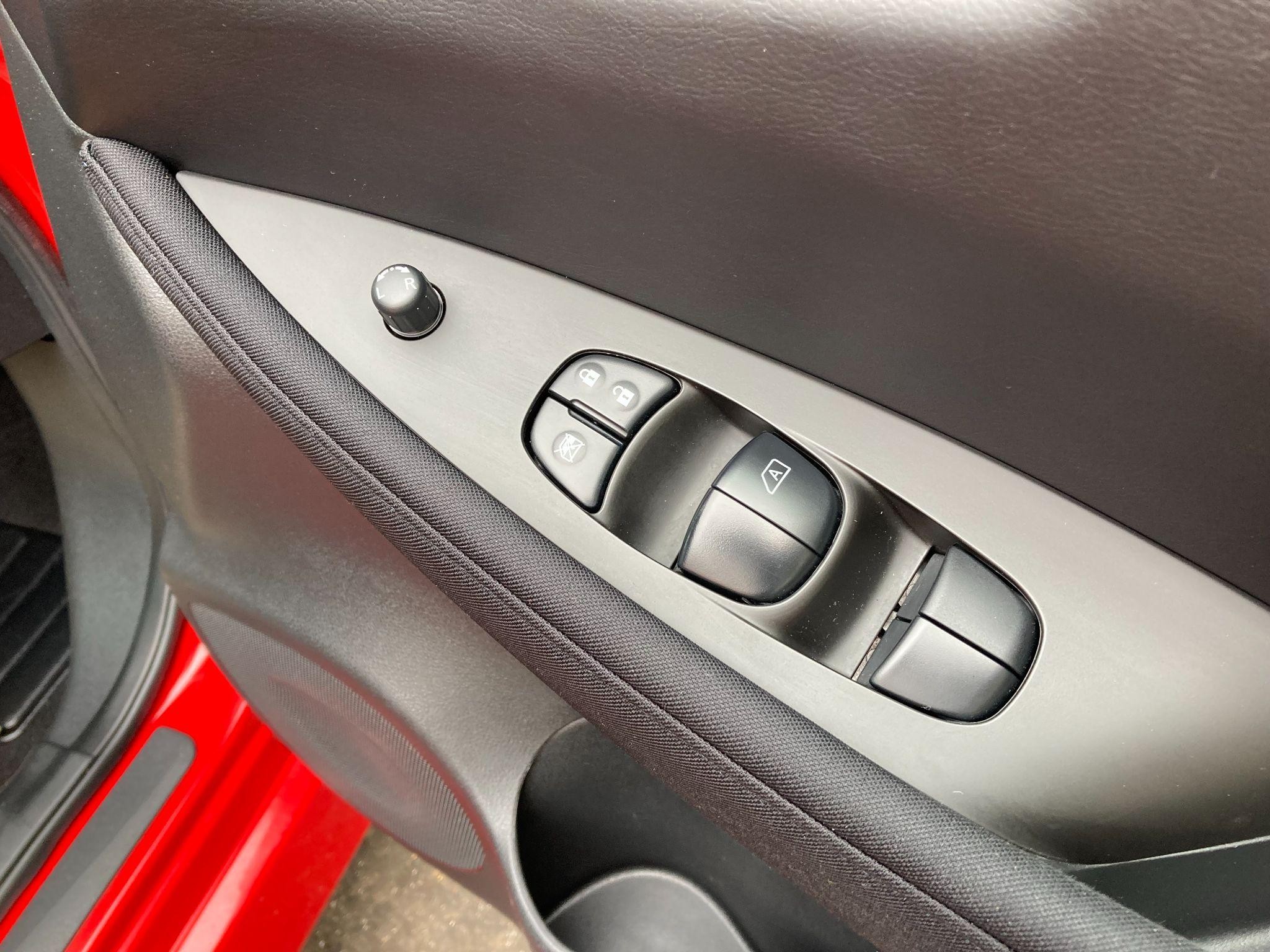 Nissan LEAF Image 38