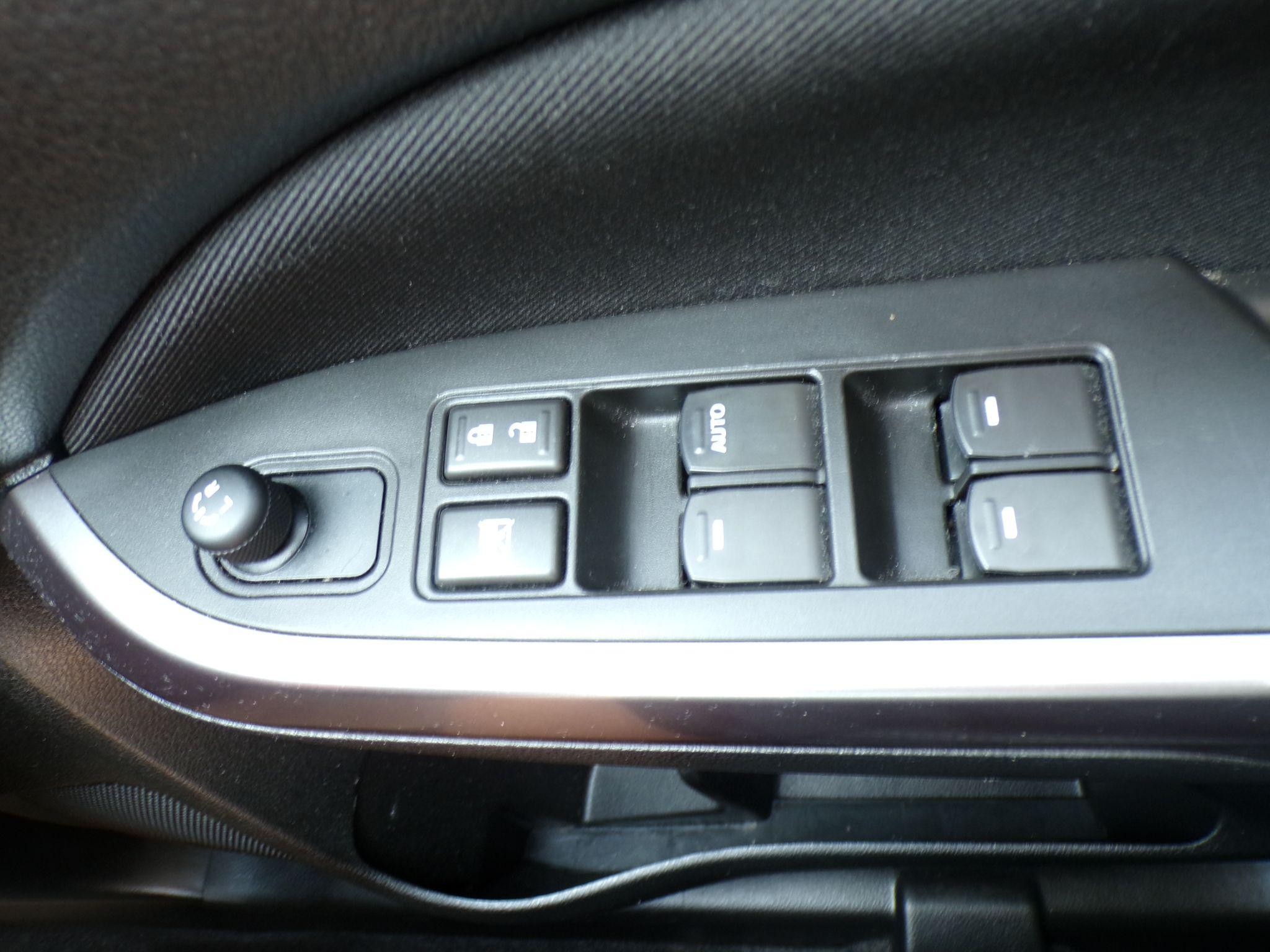 Suzuki Vitara Image 22