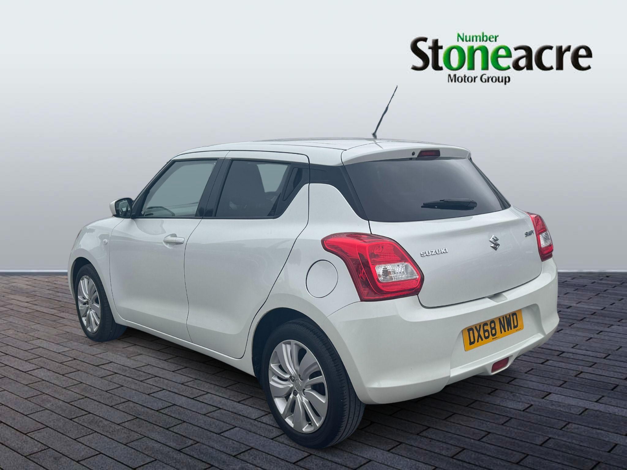 Suzuki Swift Image 5