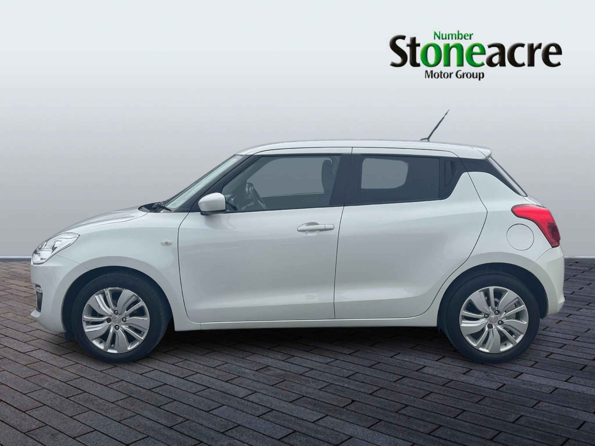 Suzuki Swift Image 6