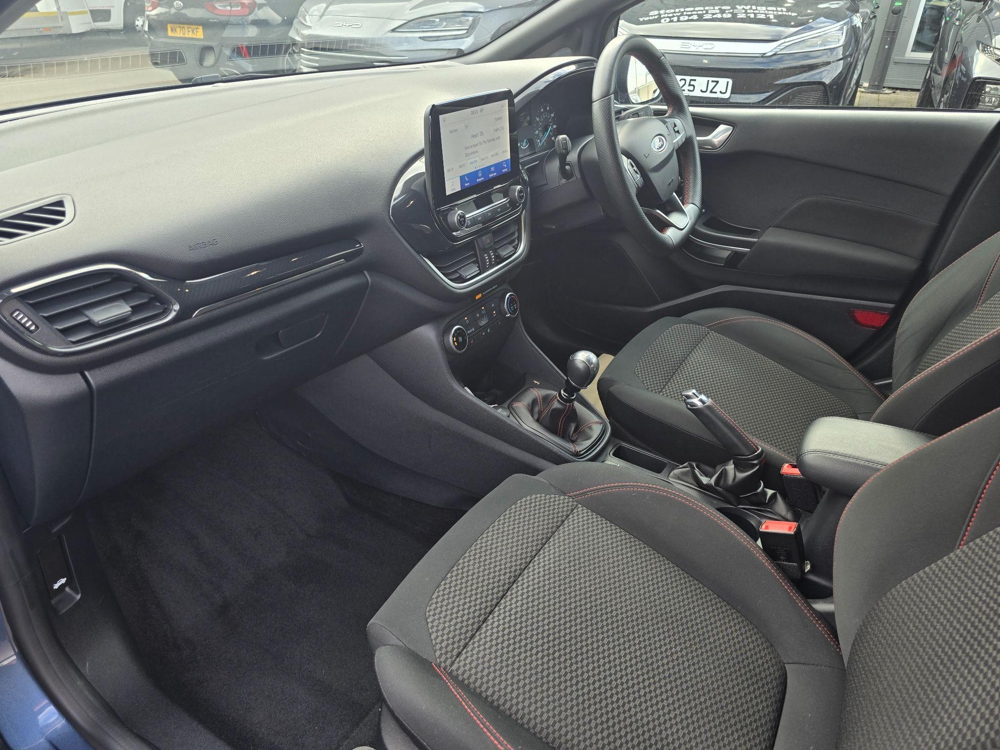 Ford Fiesta Image 19