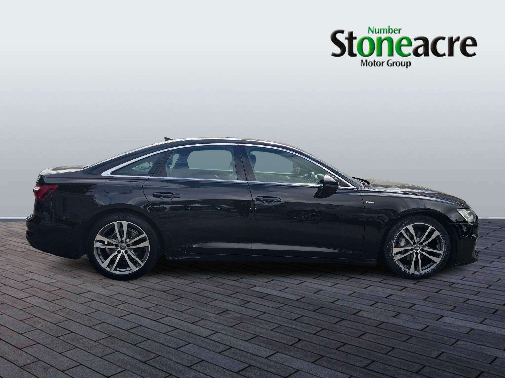 Audi A6 Saloon Image 2
