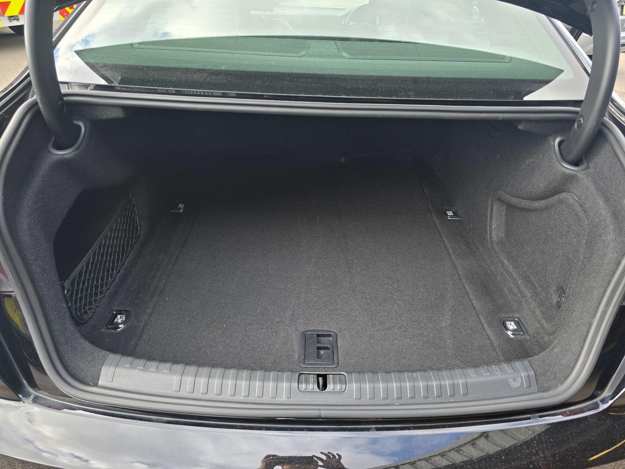 Audi A6 Saloon Image 10