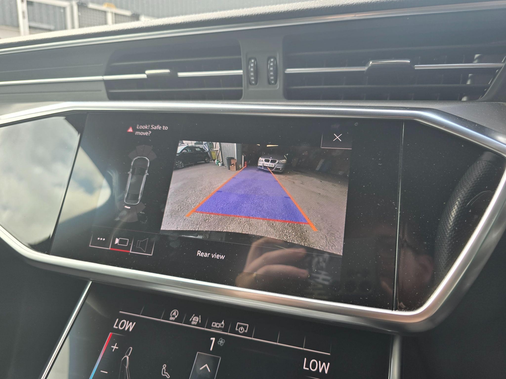 Audi A6 Saloon Image 15