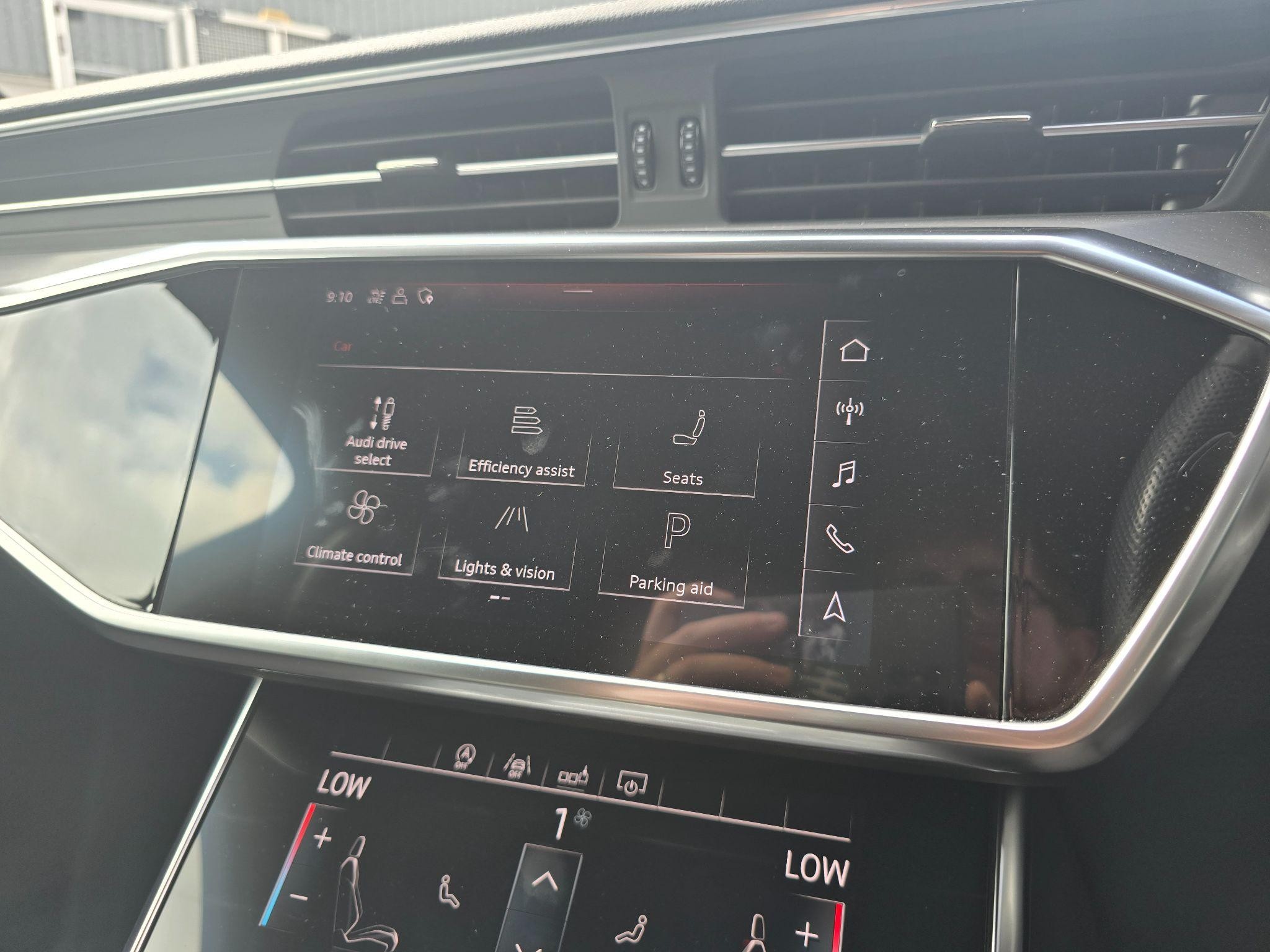 Audi A6 Saloon Image 16