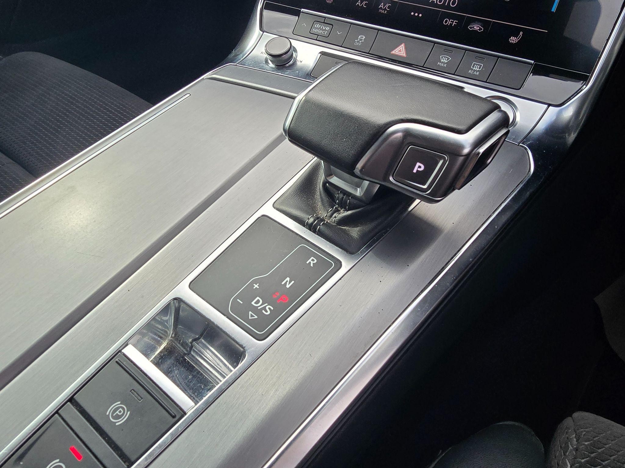 Audi A6 Saloon Image 18