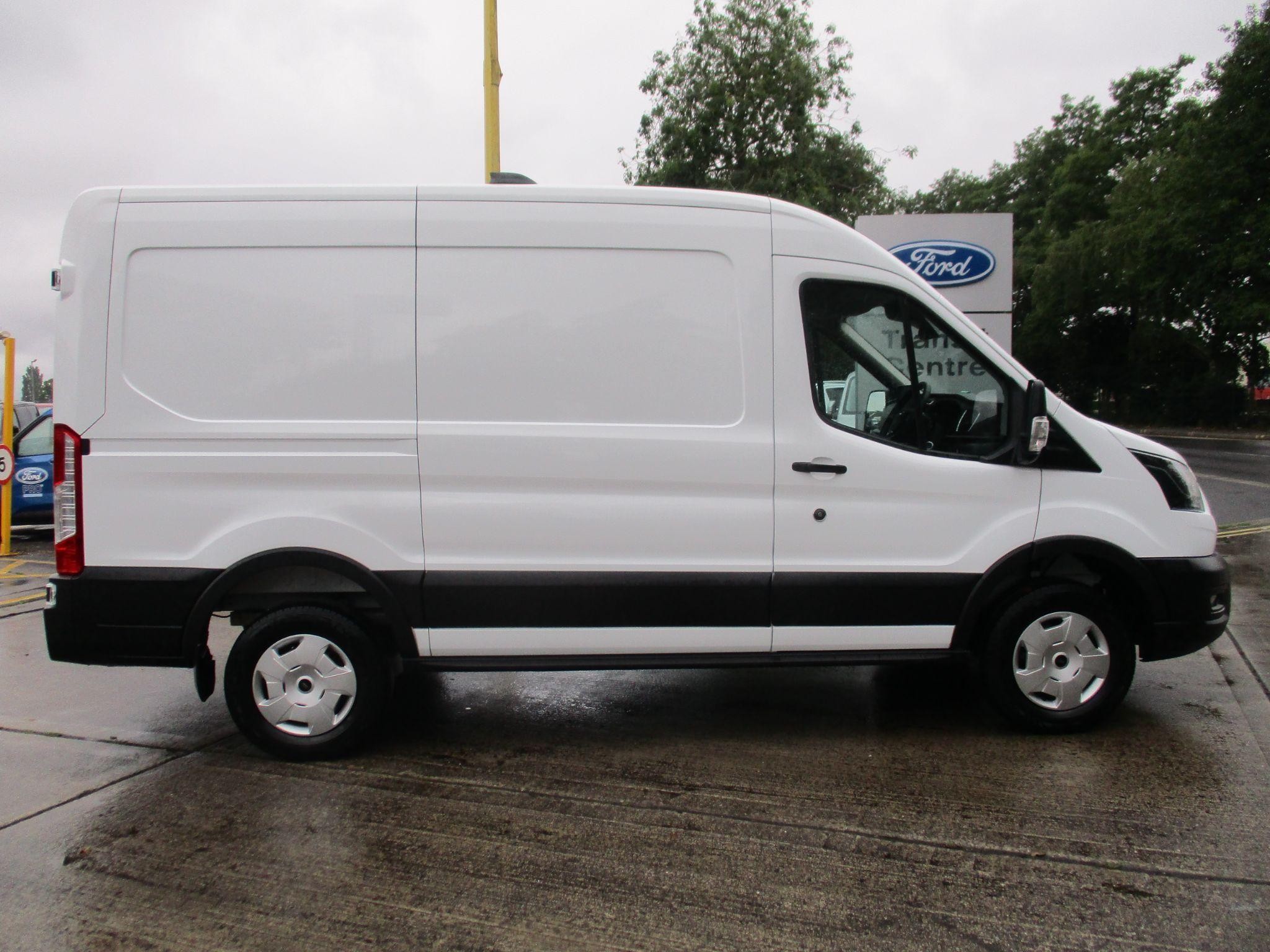 Ford E-Transit Image 2