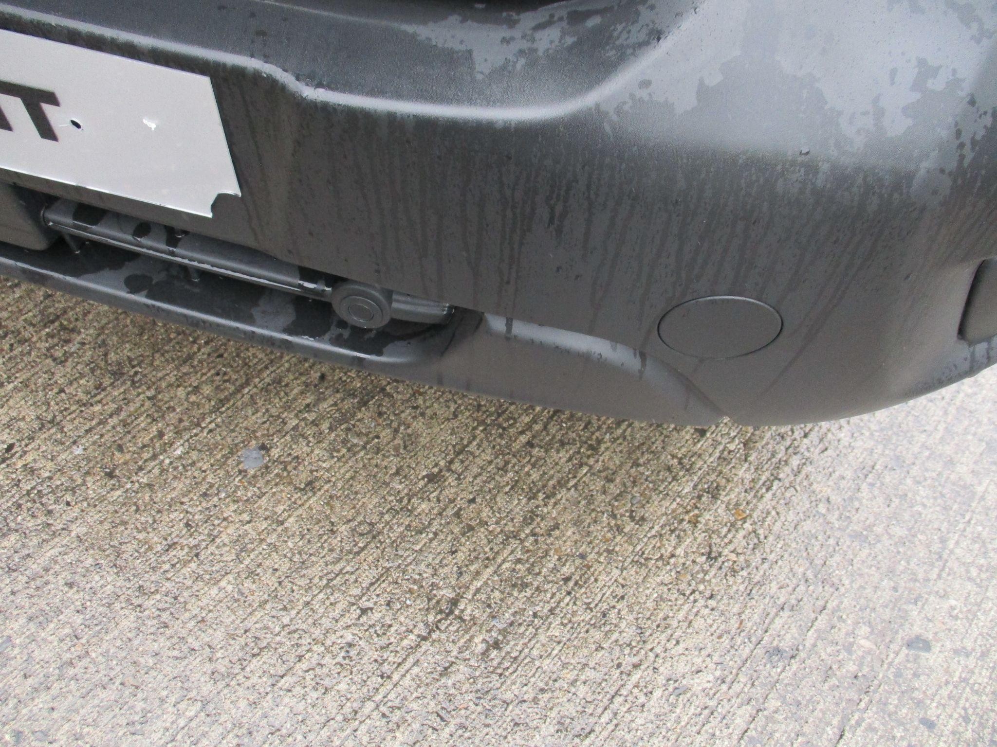 Ford E-Transit Image 10