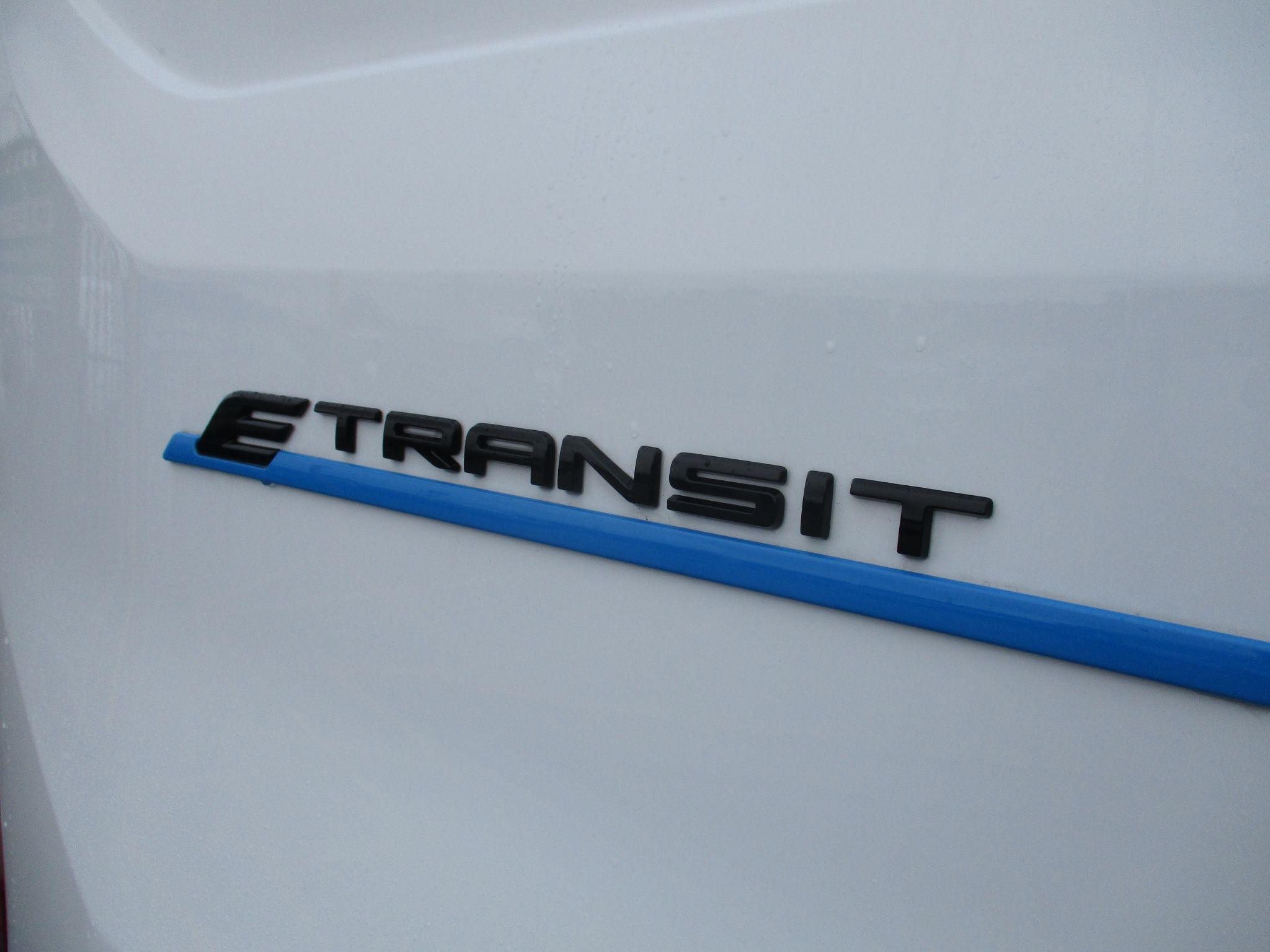 Ford E-Transit Image 13