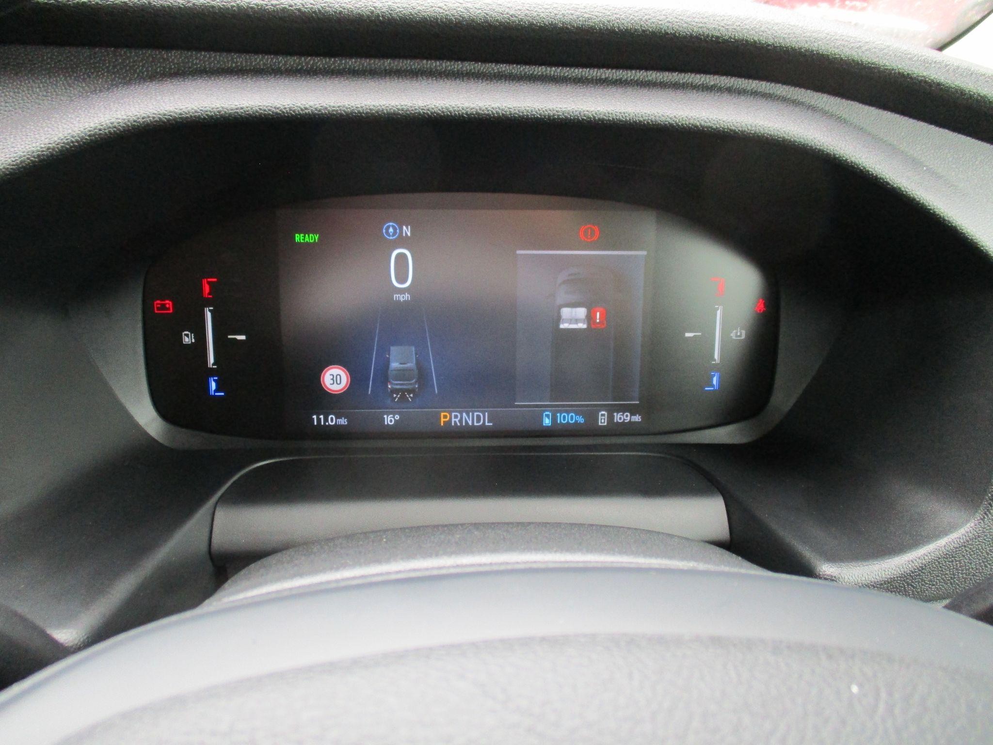 Ford E-Transit Image 22