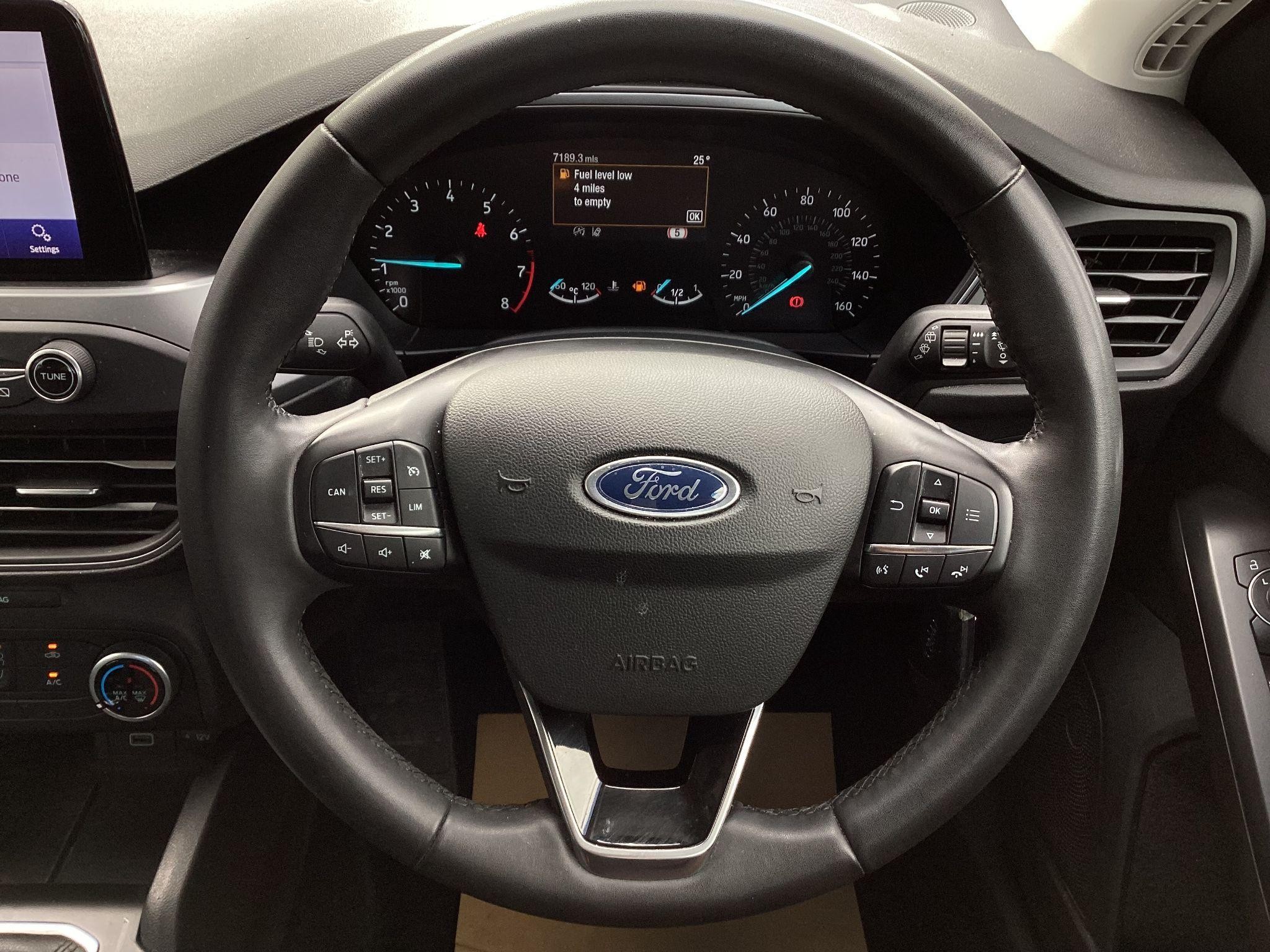 Ford Focus Image 19
