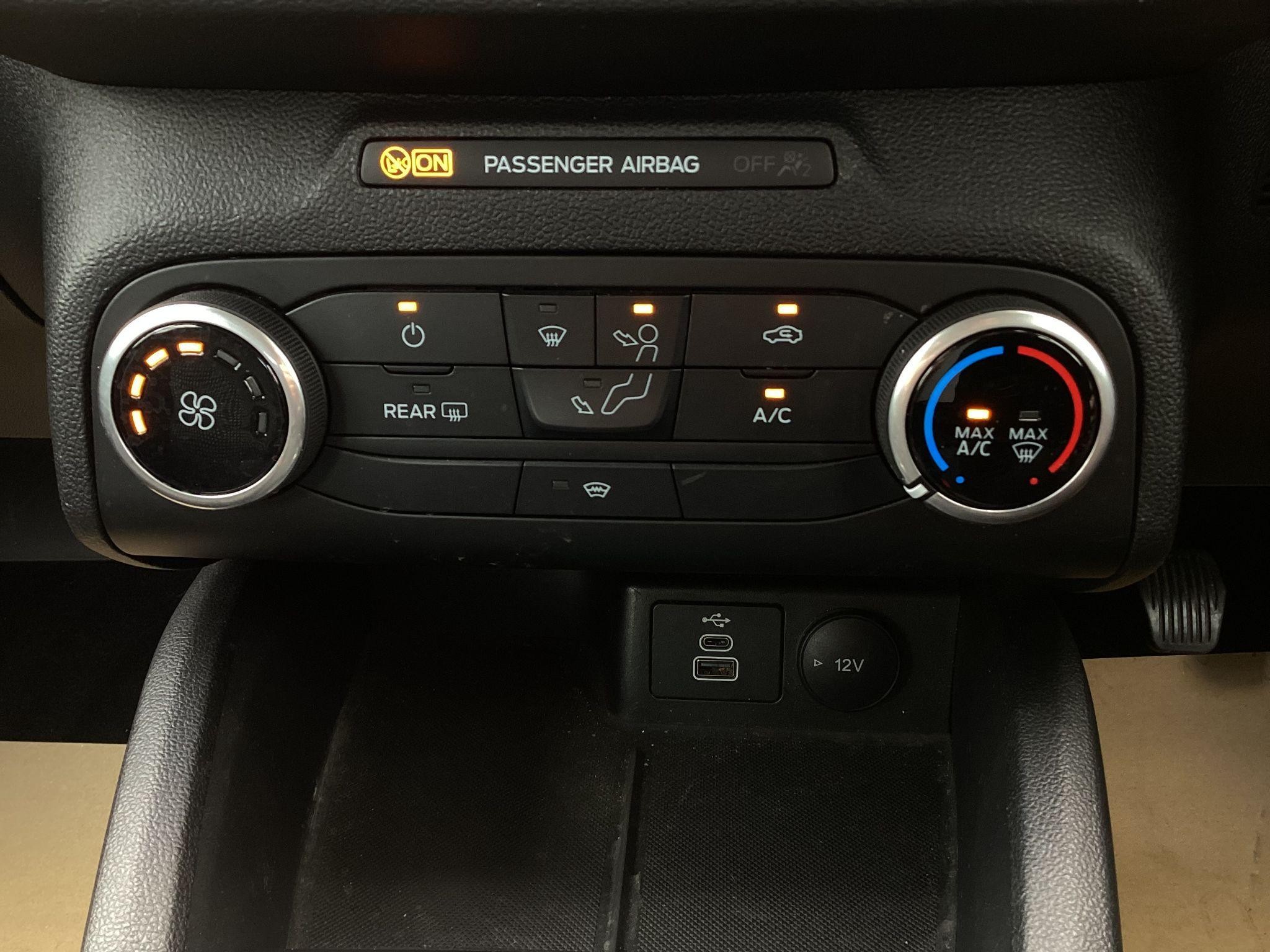 Ford Focus Image 33
