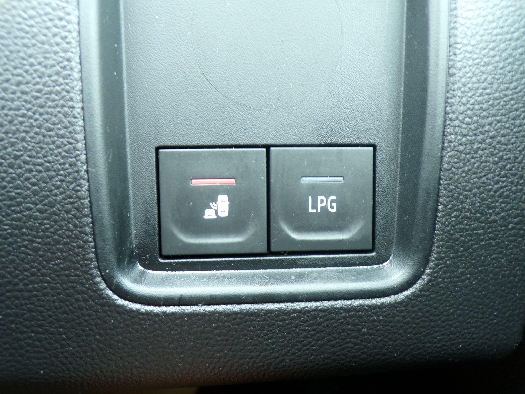 Dacia Duster Image 18