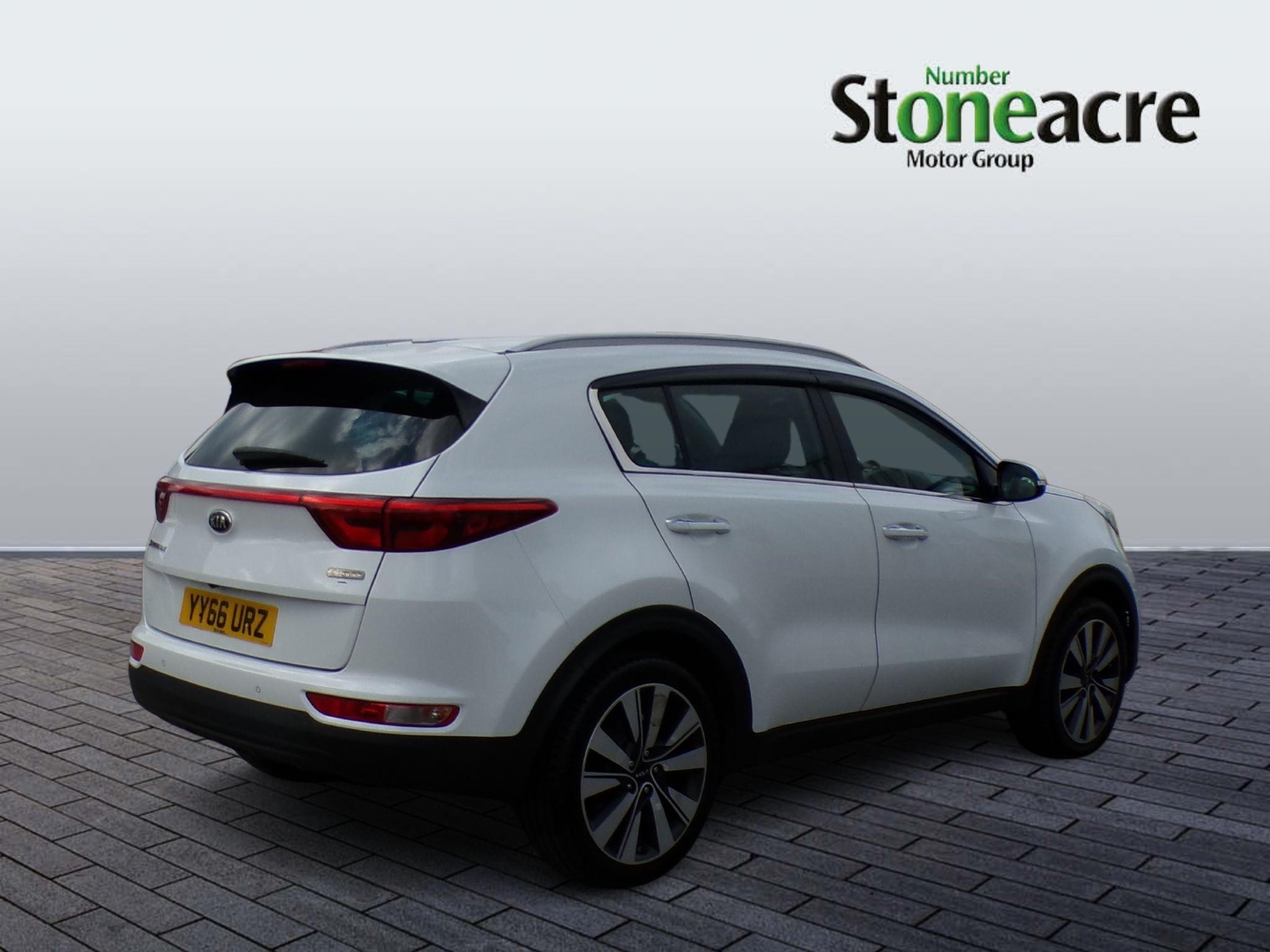 Kia Sportage Image 8