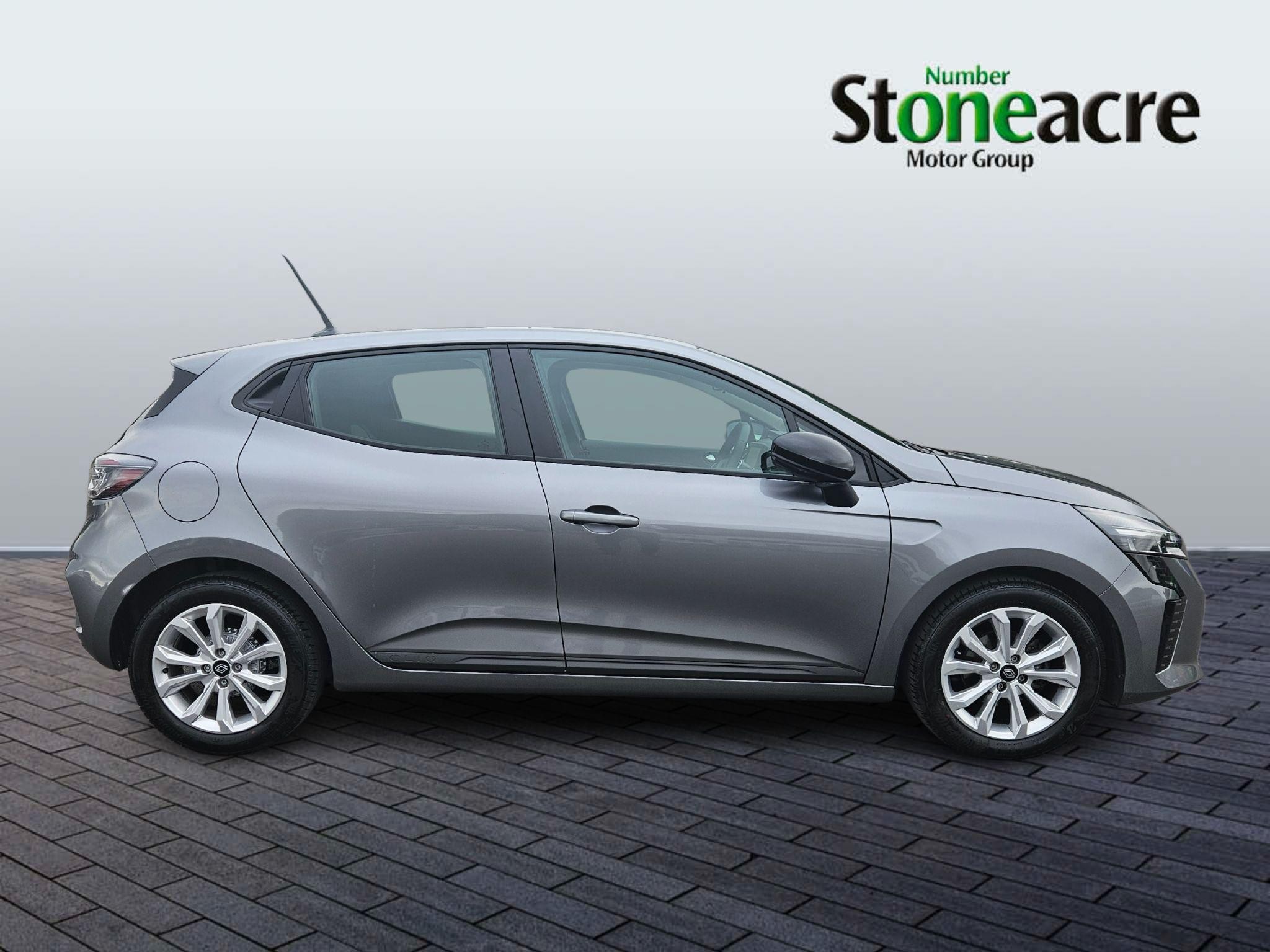 Renault Clio Image 2