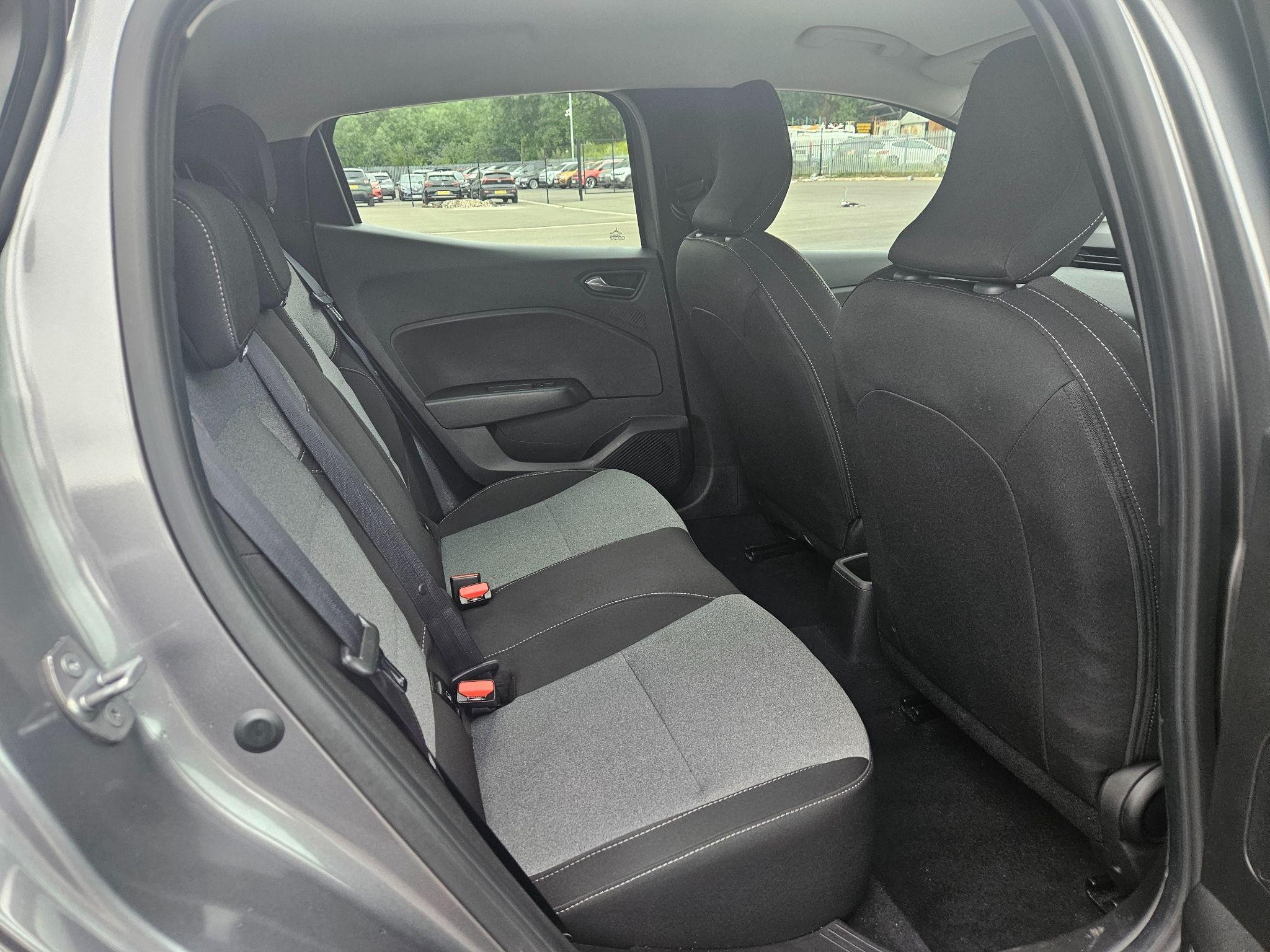 Renault Clio Image 12