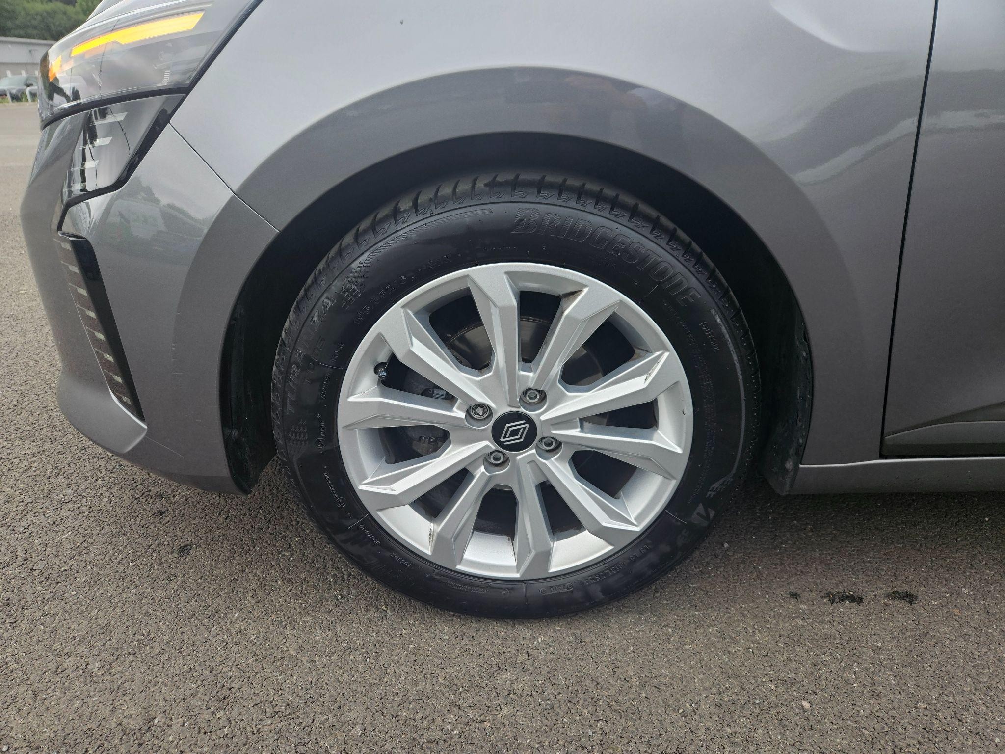 Renault Clio Image 18