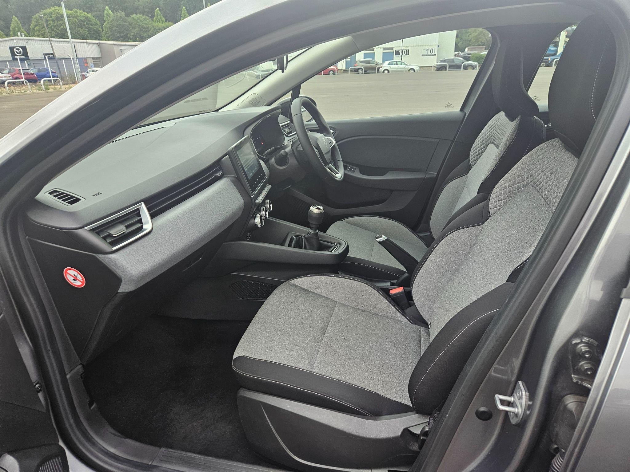 Renault Clio Image 22