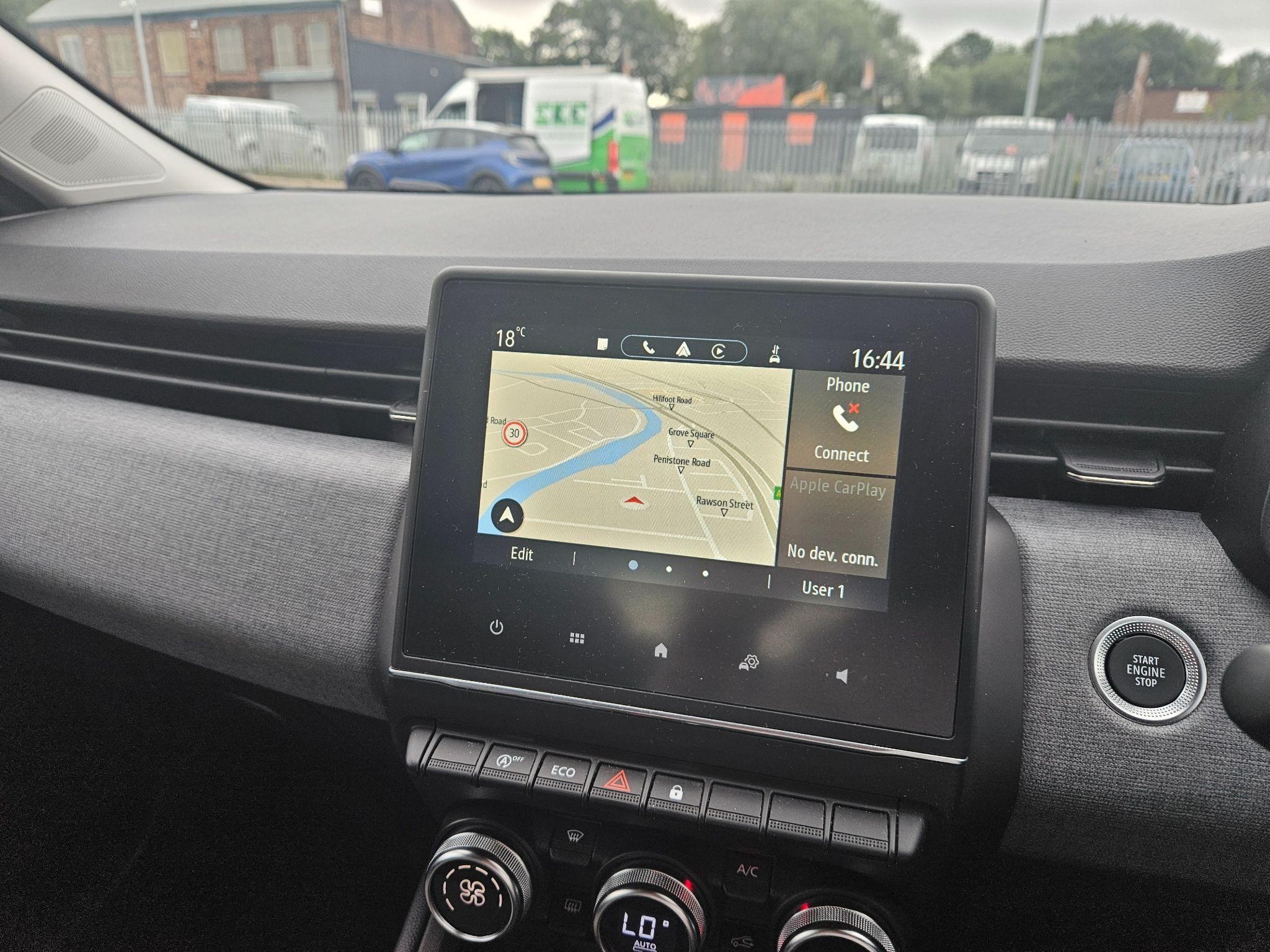 Renault Clio Image 24
