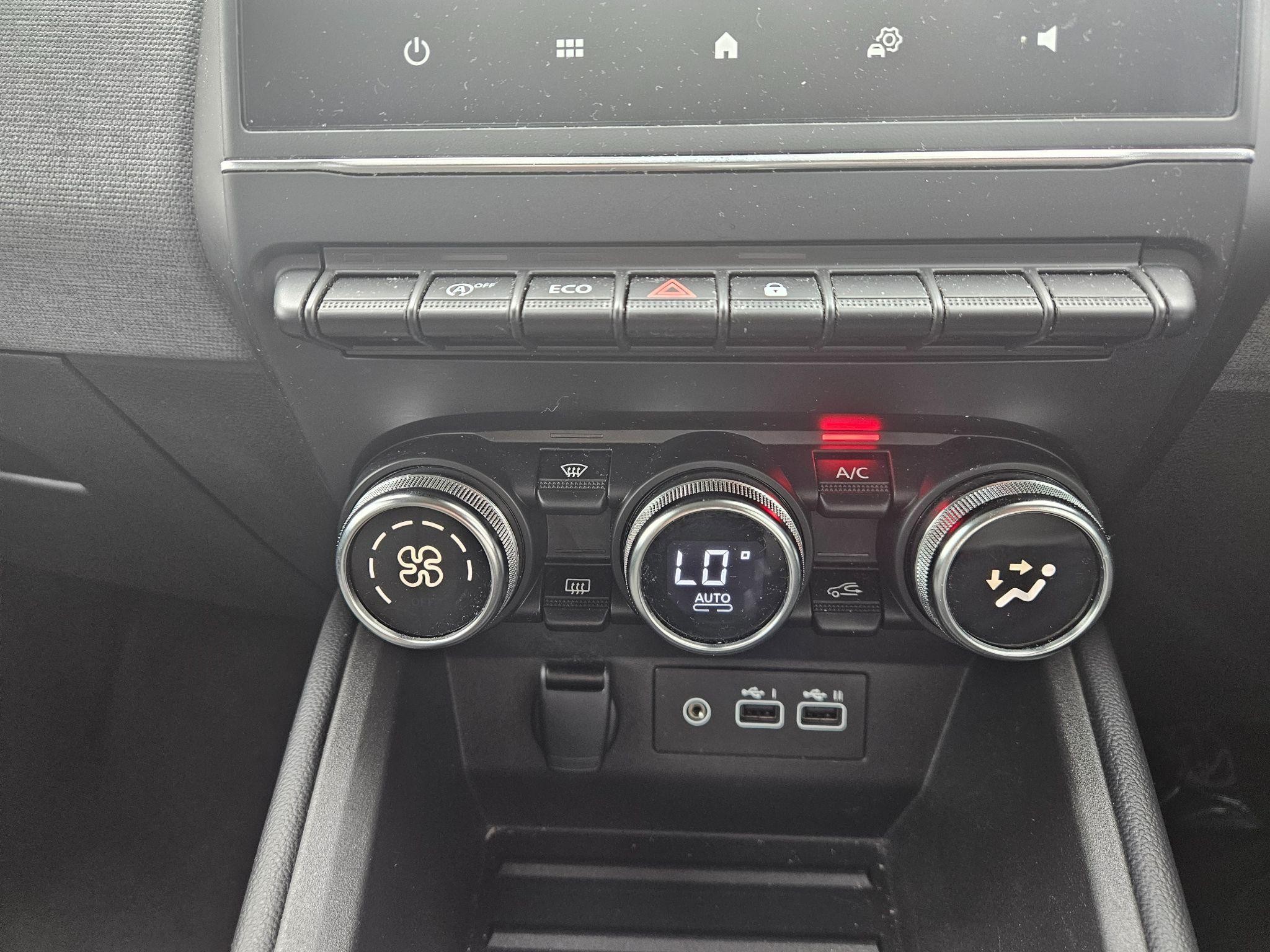 Renault Clio Image 25