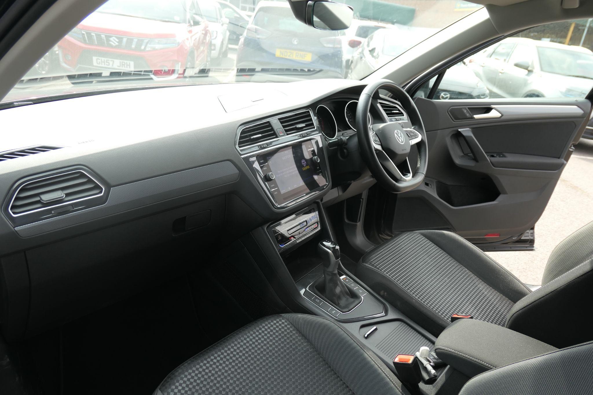 Volkswagen Tiguan Image 9