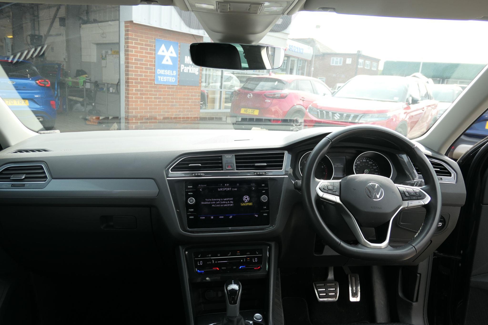 Volkswagen Tiguan Image 10