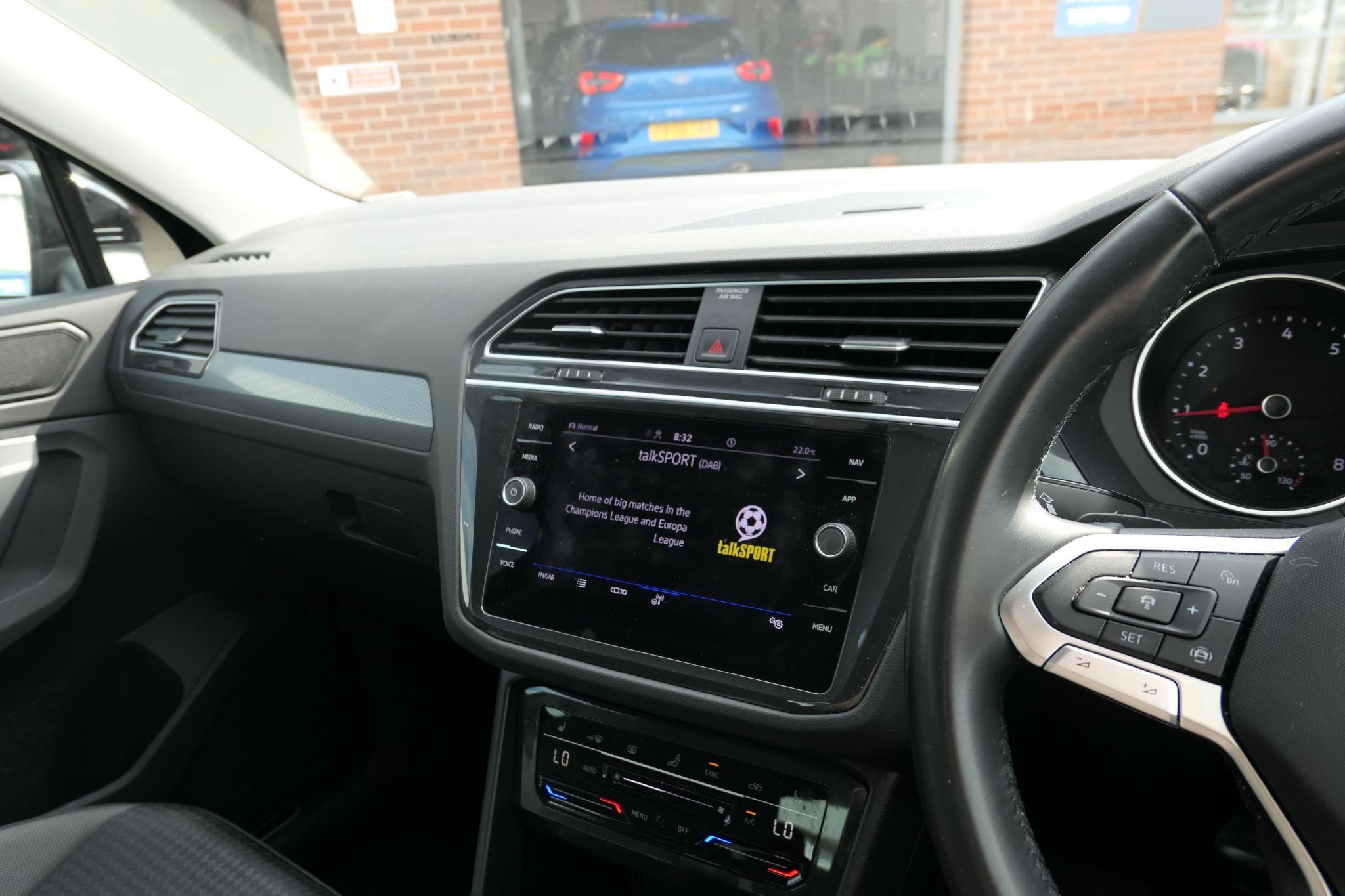 Volkswagen Tiguan Image 11