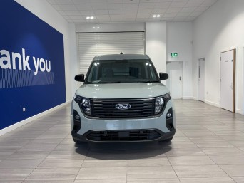 Ford Transit Courier 1.0 EcoBoost Limited L1 Euro 6 (s/s) 5dr null Image 3