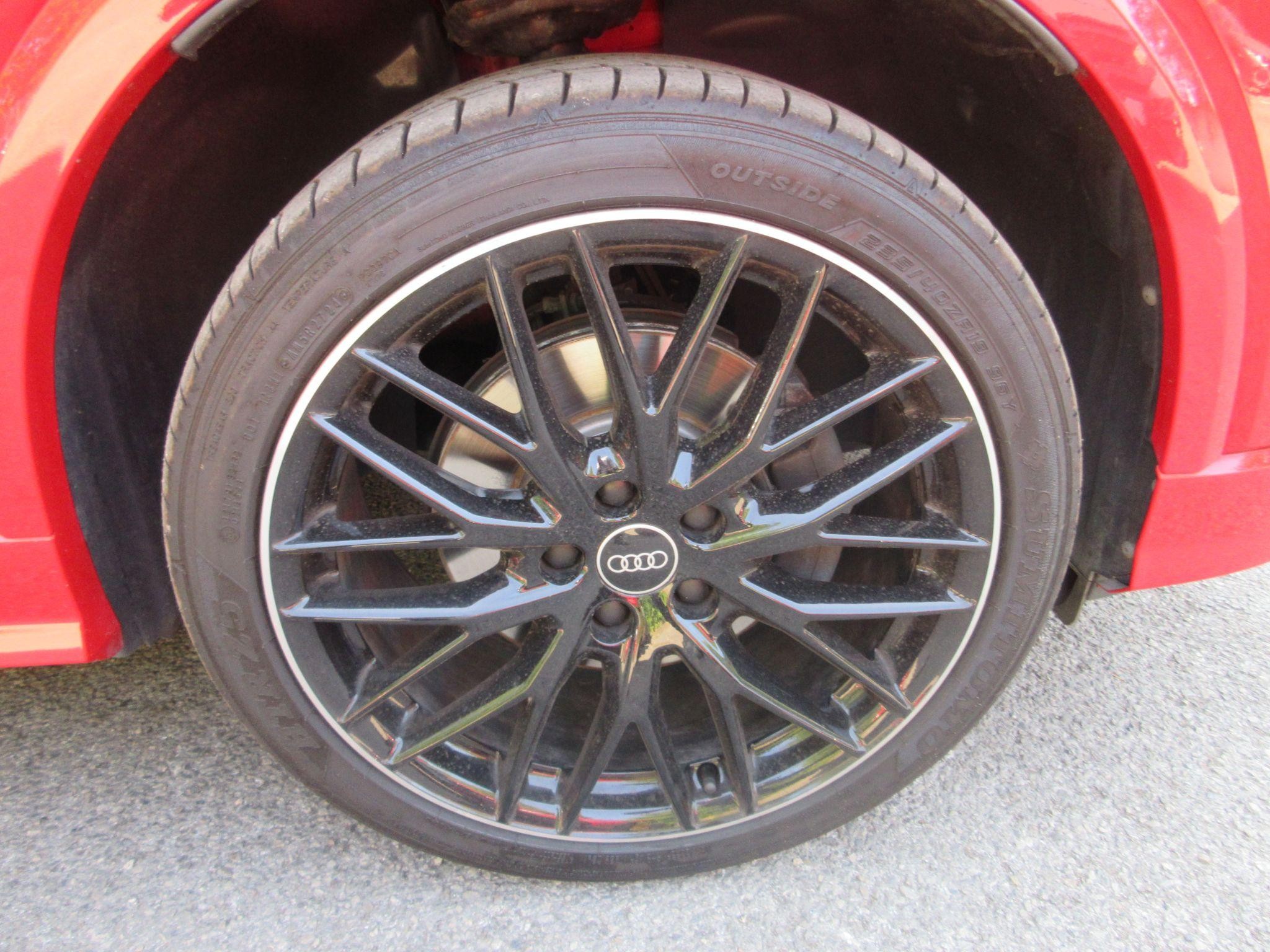 Audi Q2 Image 12