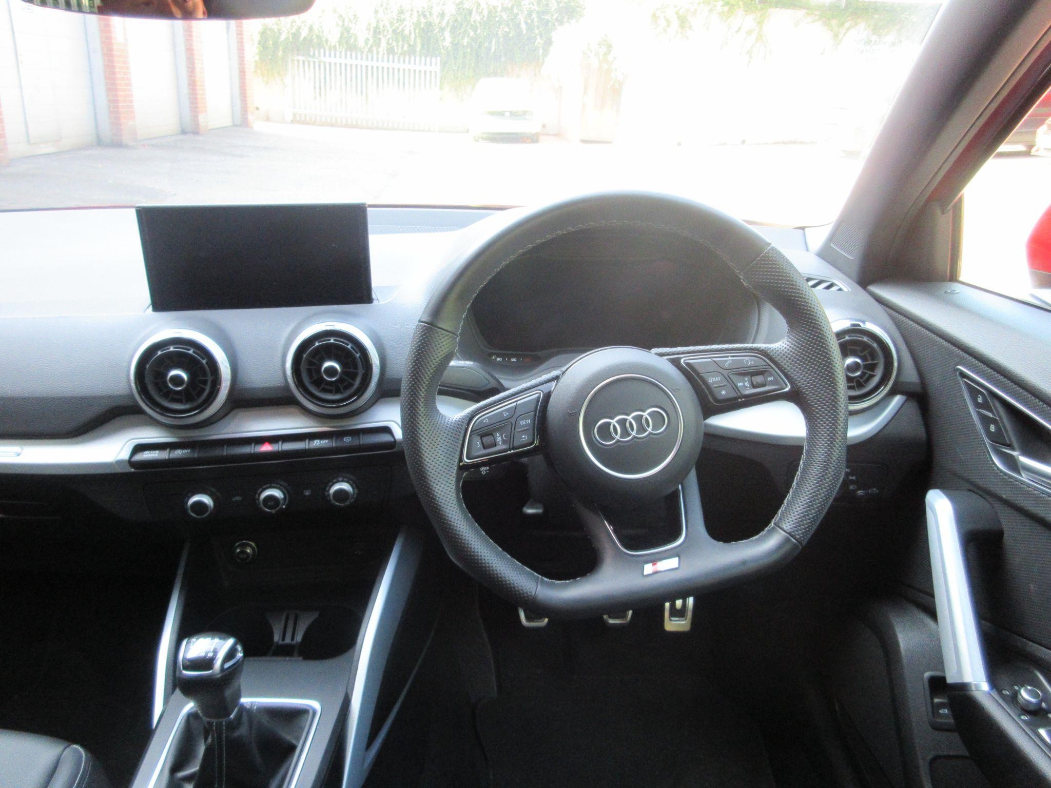 Audi Q2 Image 15