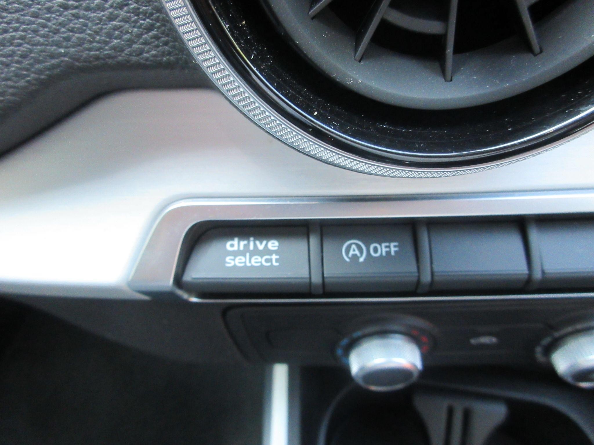 Audi Q2 Image 25