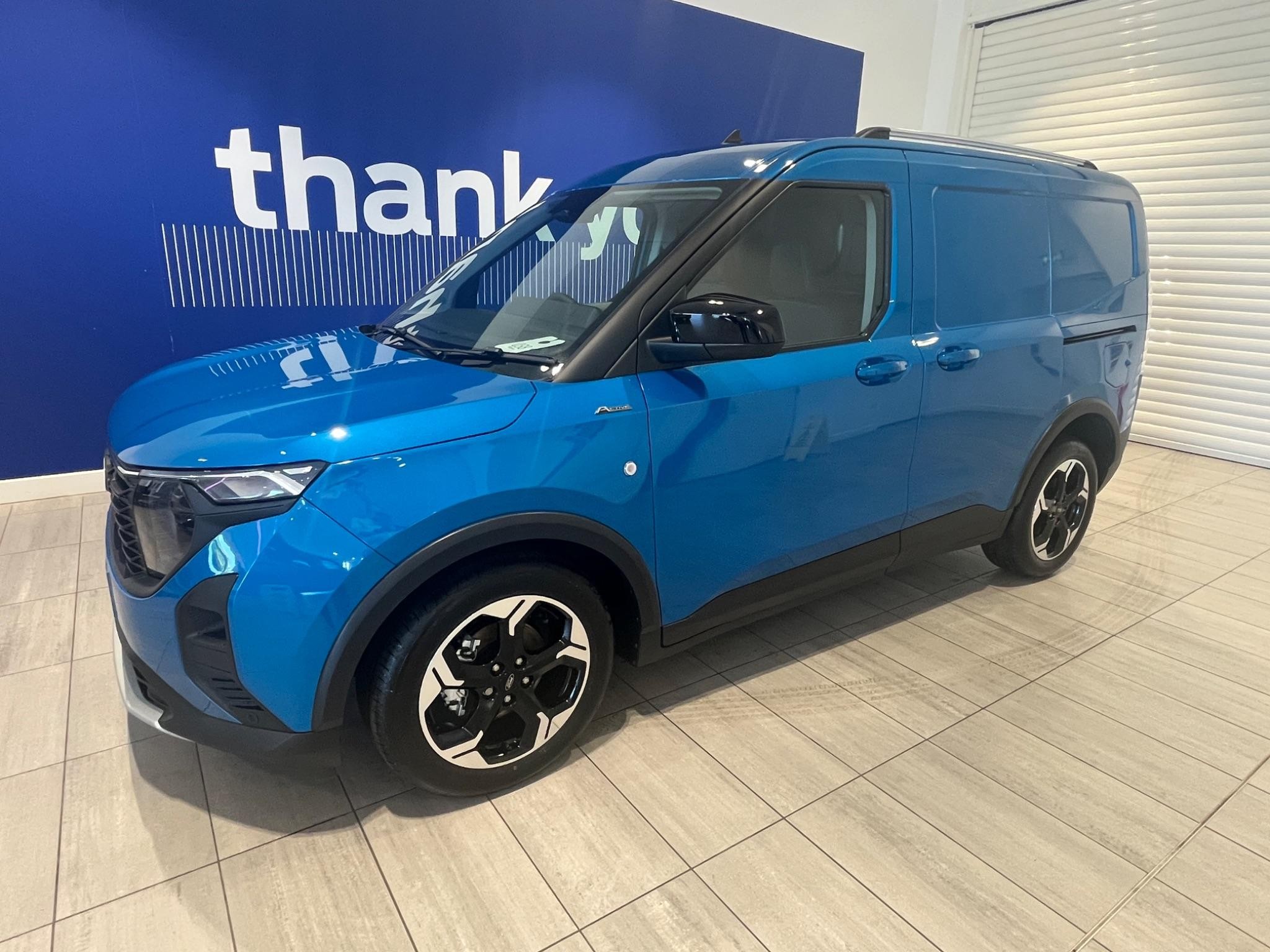 Ford Transit Courier Image 1