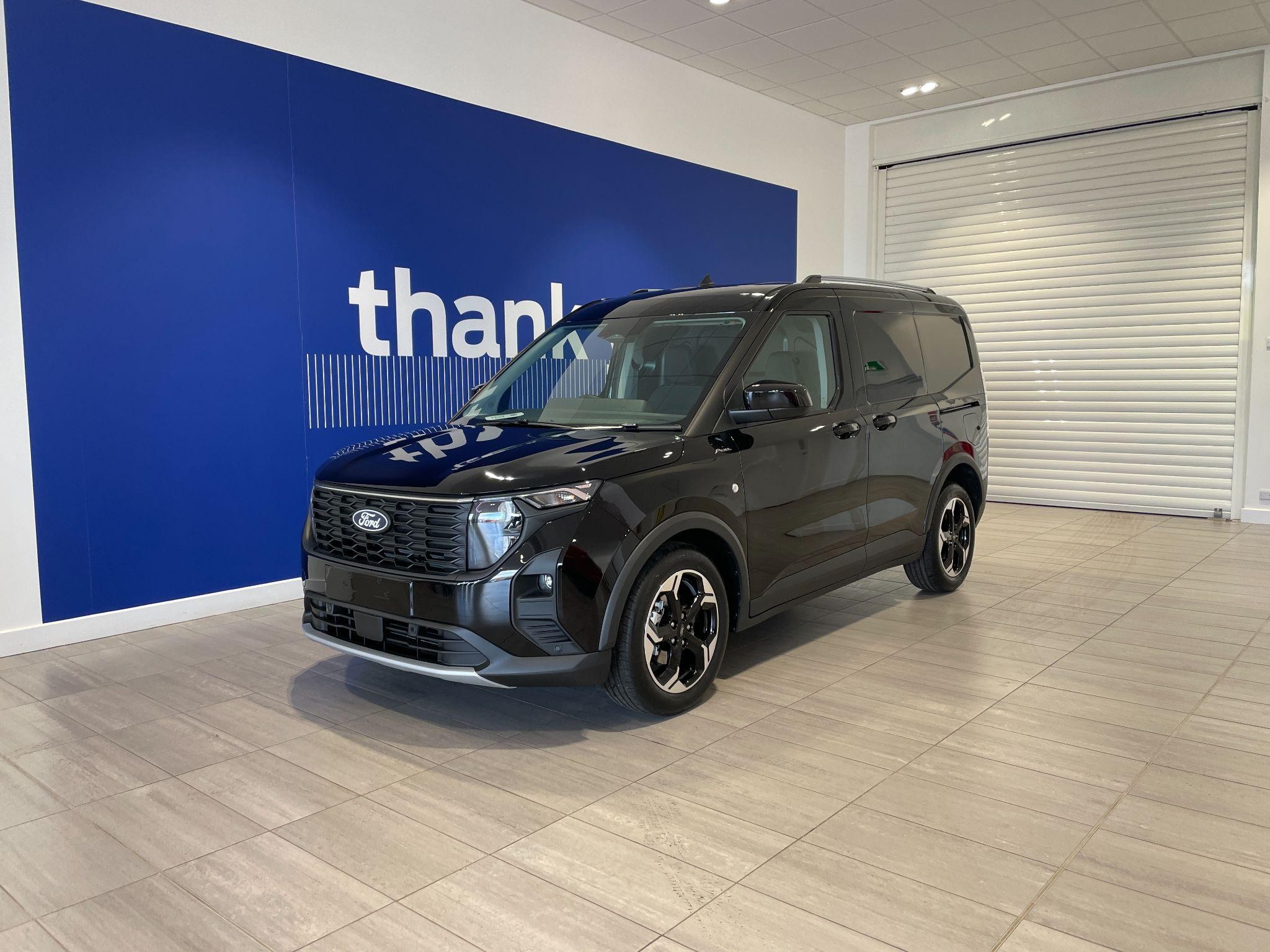 Ford Transit Courier Image 2