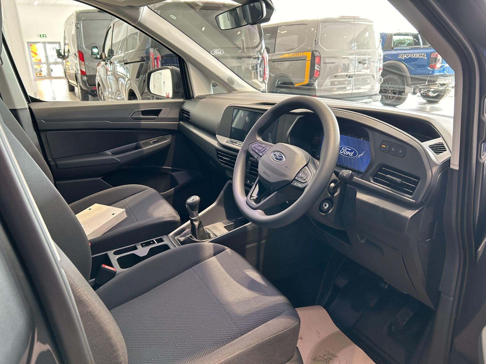 Ford Transit Connect Image 9